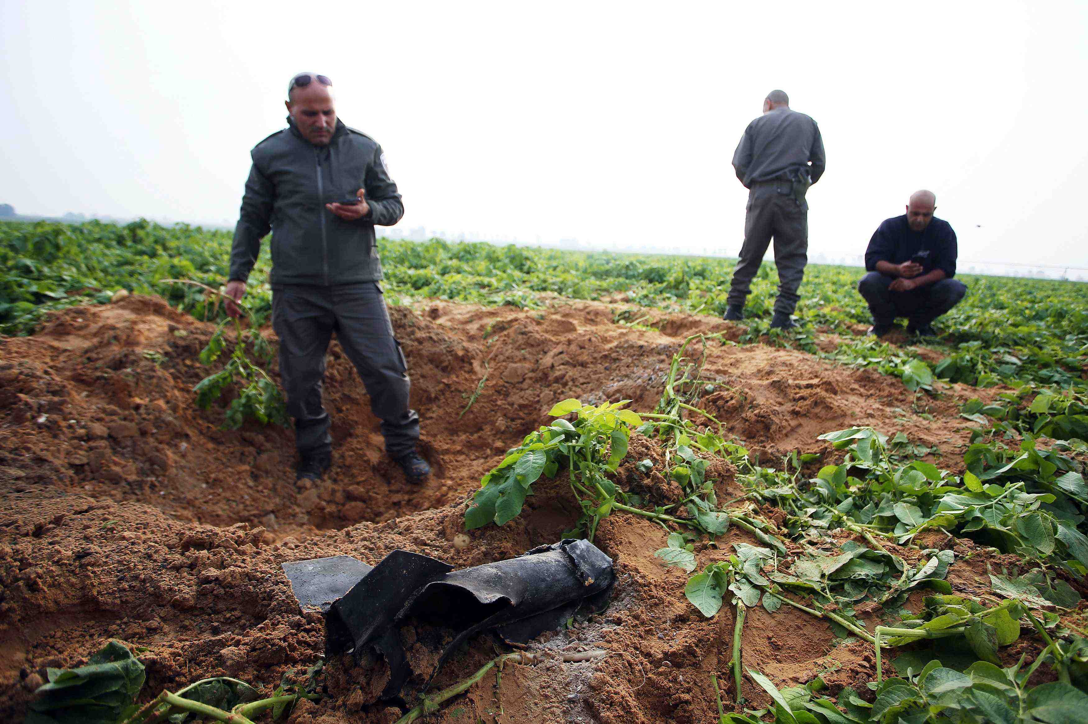 Israel bombarde gaza apres un tir de roquette palestinienne