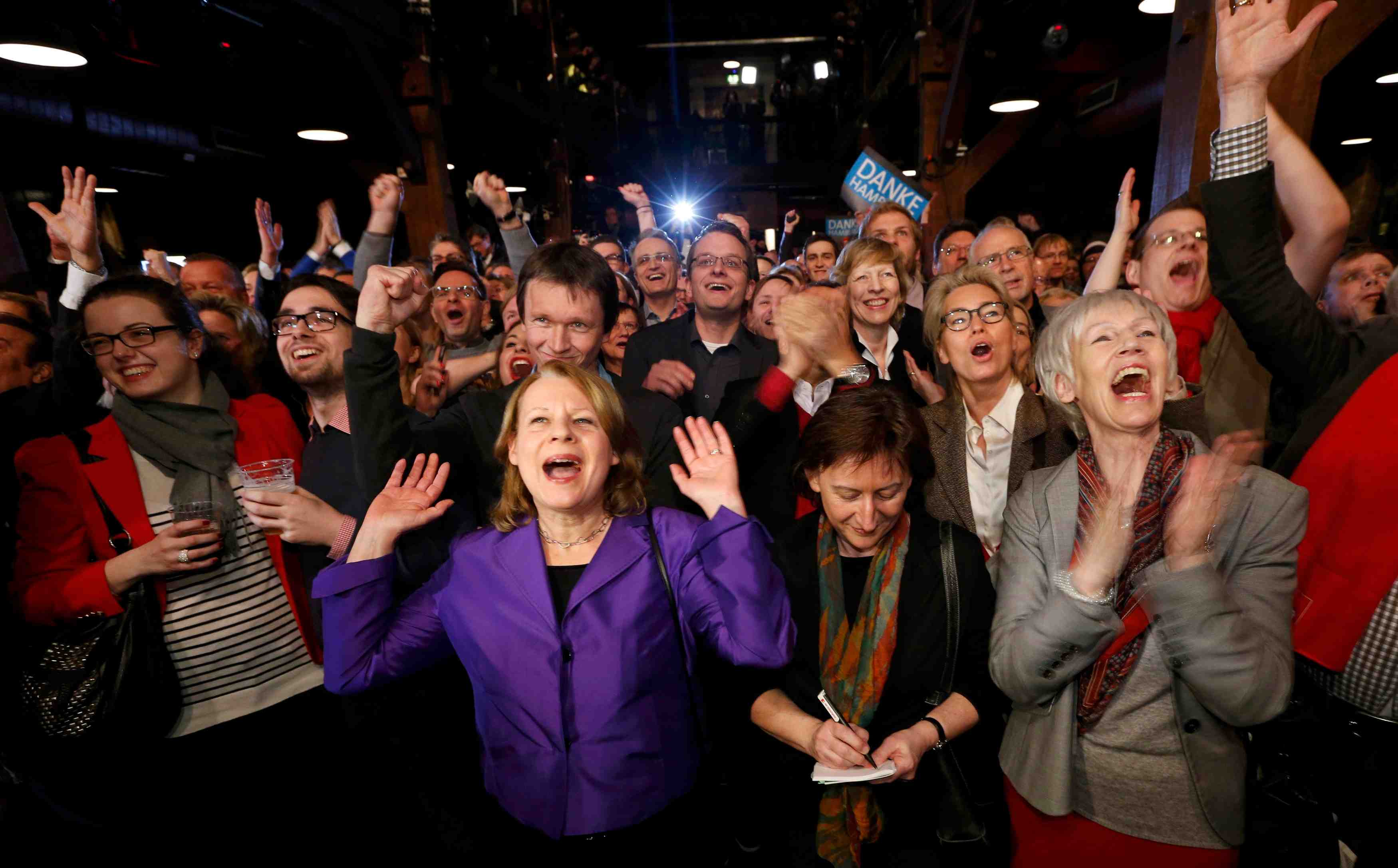 Les sociaux-democrates devraient conserver le pouvoir dans la cite-etat de hambourg