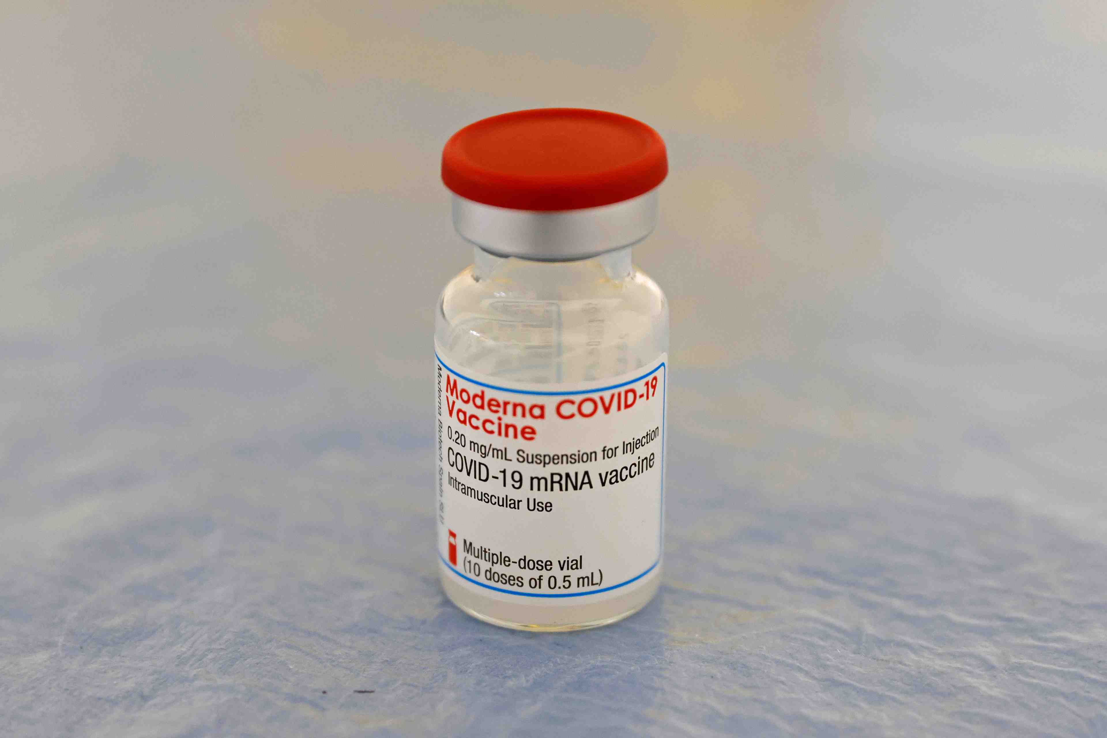 La has autorise le vaccin moderna pour les 12-17 ans