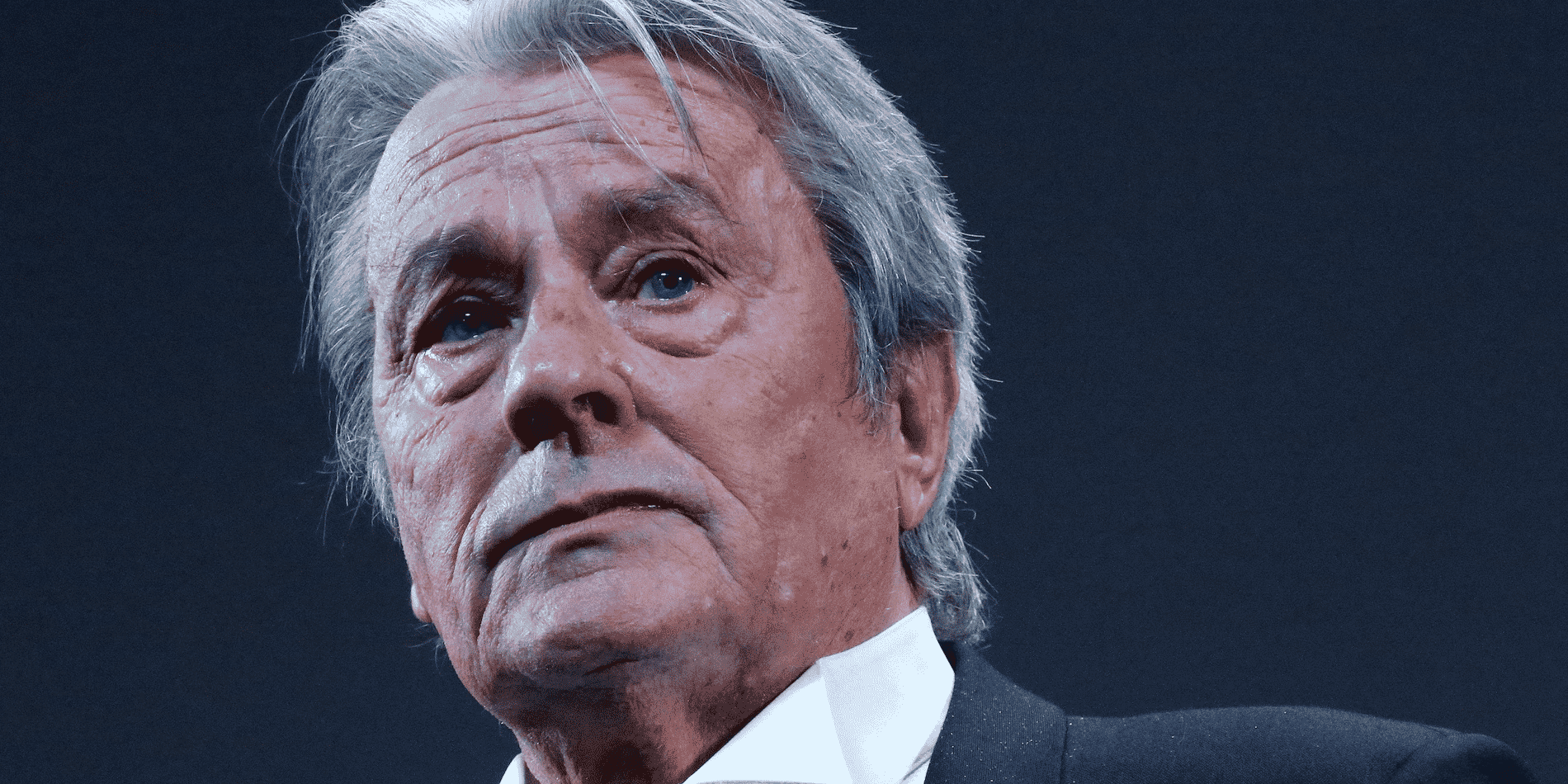 « Monsieur Klein ou Rocco, le Guépard ou le Samouraï, Alain Delon a incarné des rôles légendaires, et fait rêver le monde », a écrit Emmanuel Macron sur X.