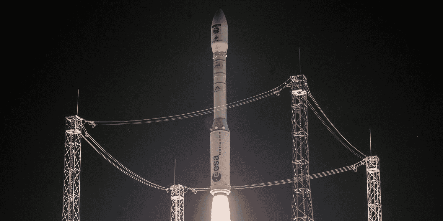 Ce dernier lancement était le 20e succès de Vega sur 22 tirs (échecs en juillet 2019 et novembre 2020) en douze ans de service.