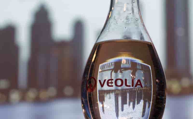 Veolia, plus forte baisse du cac40 a mi-seance