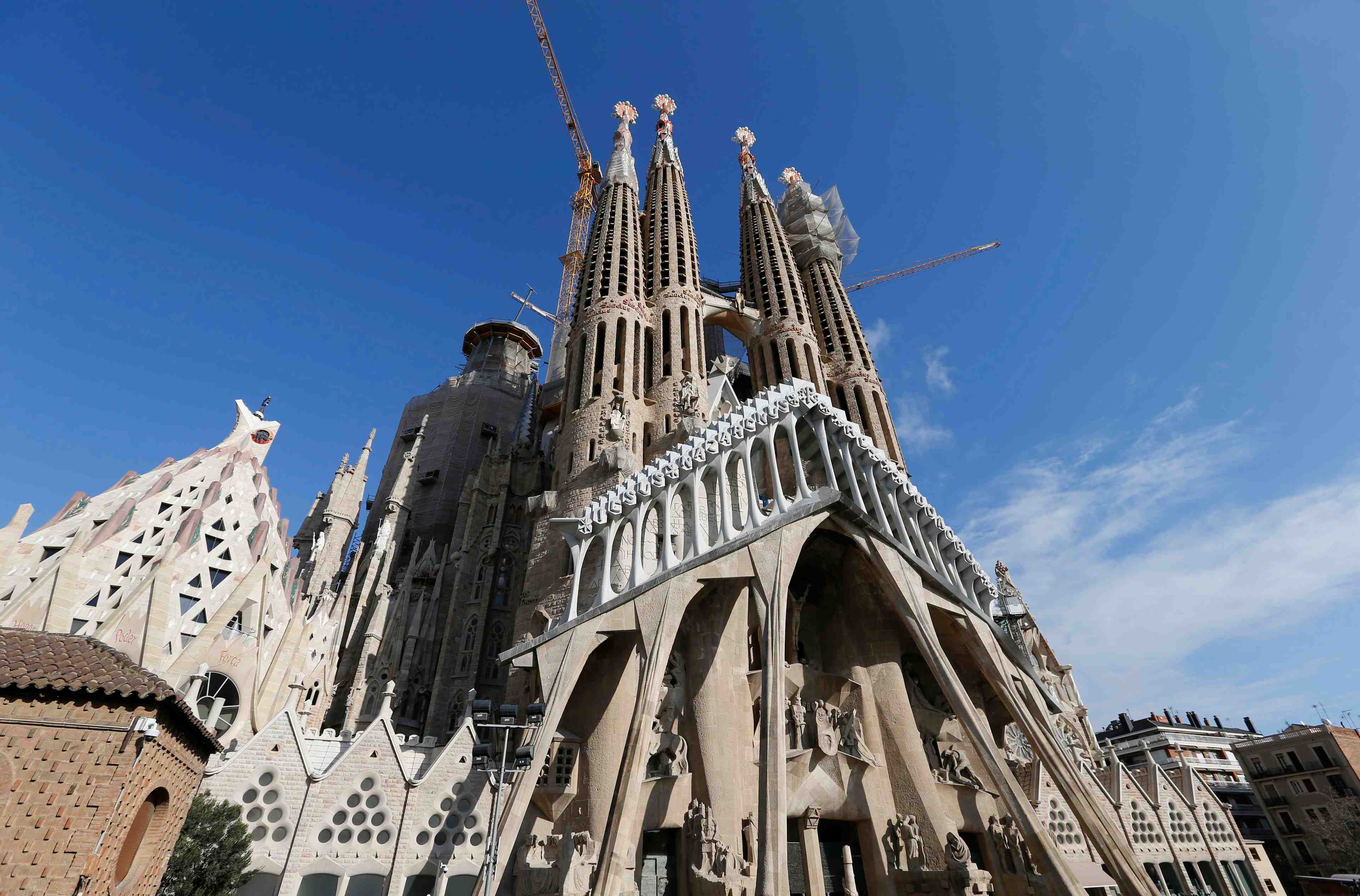 La sagrada familia de barcelone va obtenir... un permis de construire