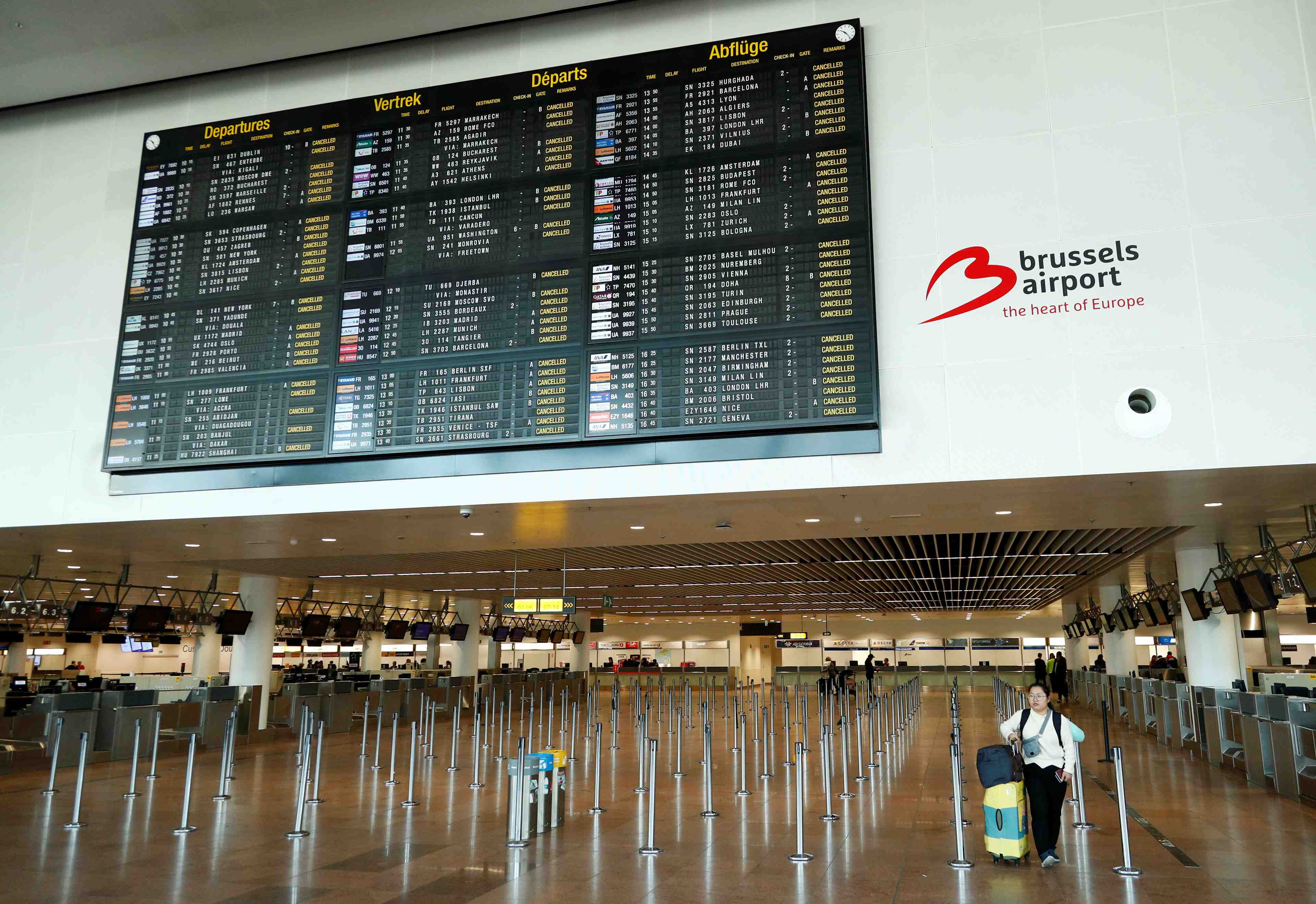 L'espace aerien belge ferme en raison d'une greve des controleurs