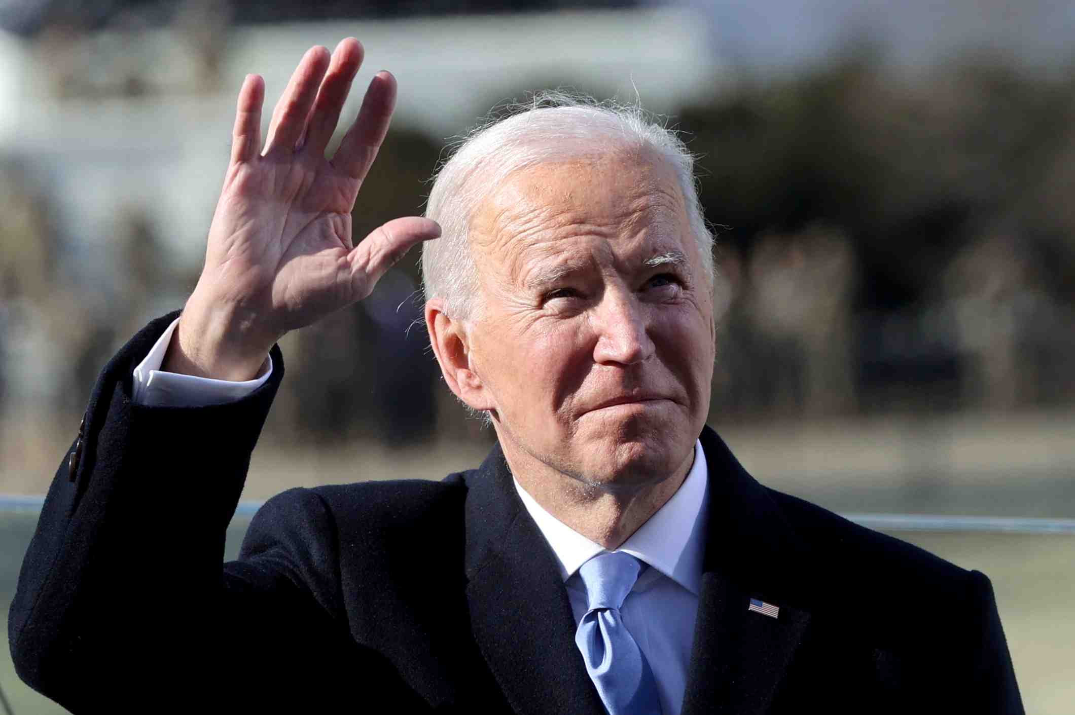 Joe biden celebre la victoire de la democratie dans son discours d'investiture