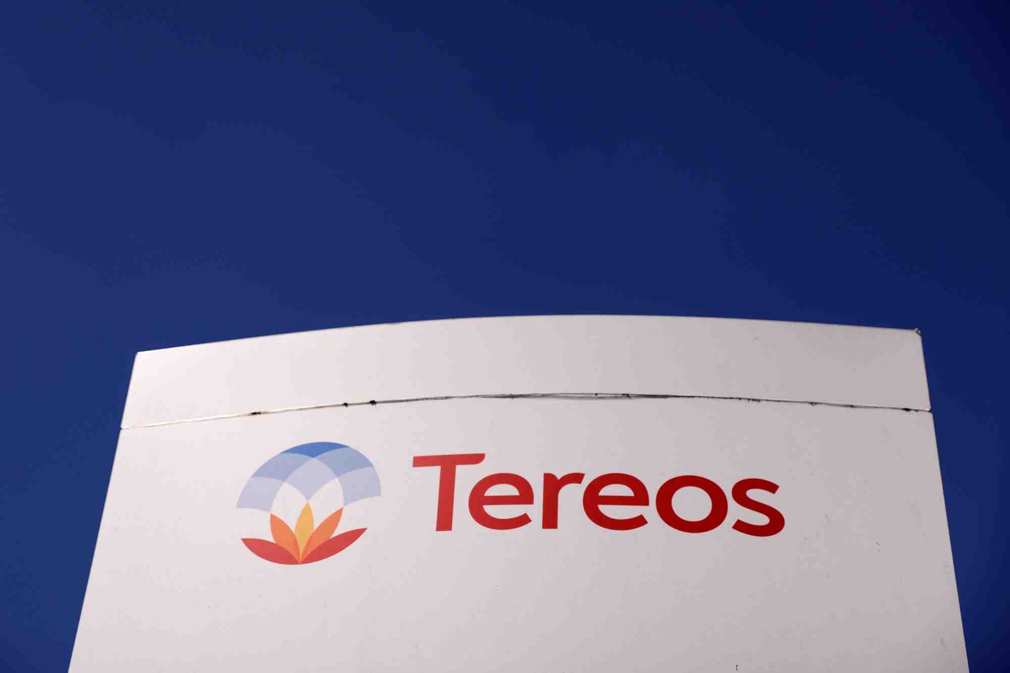 Logo de tereos a l'entree de l'usine d'escaudoeuvres