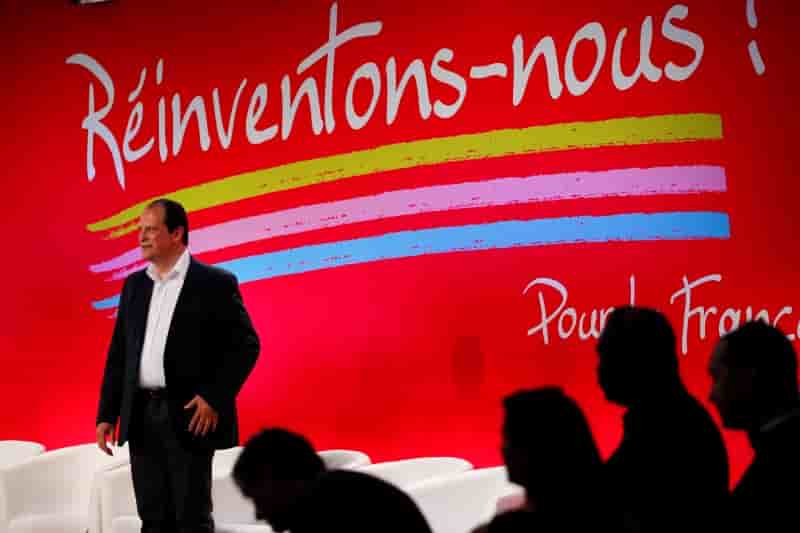 La motion de jean-christophe cambadelis nettement majoritaire