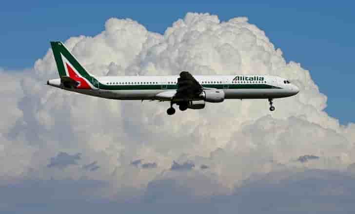 Easyjet, air france-klm ont presente une offre pour alitalia