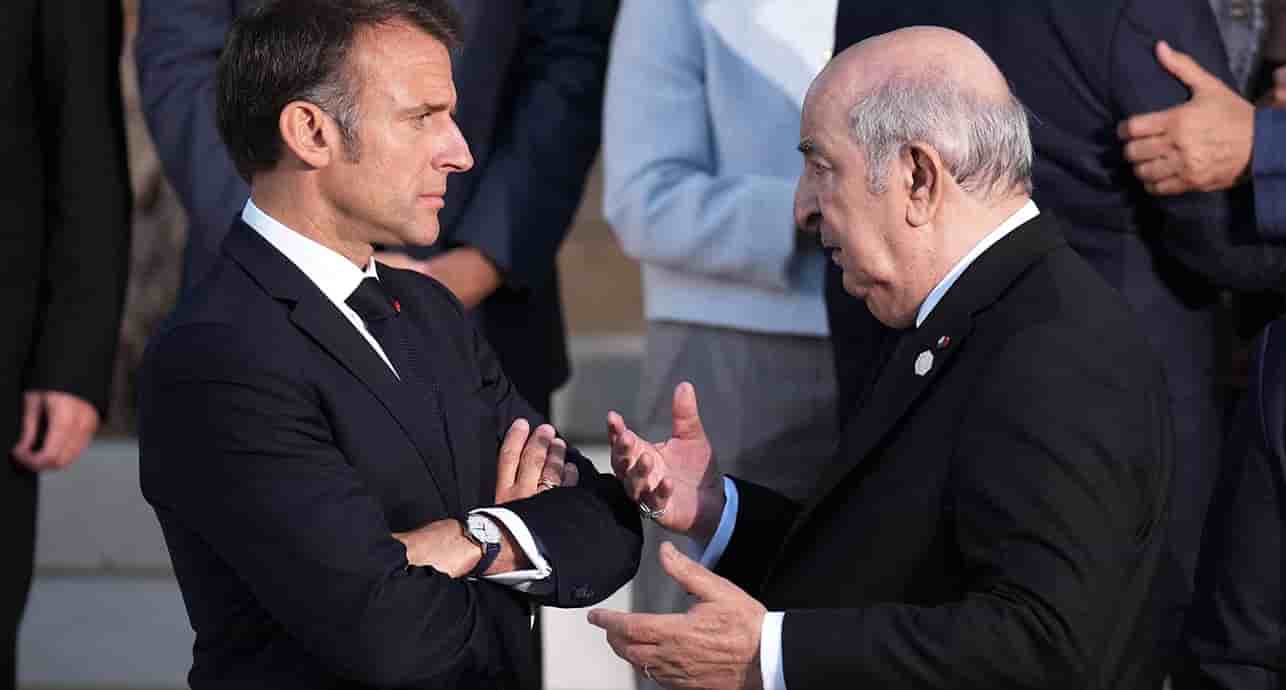 Emmanuel Macron et Abdelmadjid Tebboune, lors du sommet du G7, à Fasano, le 14 juin 2024.