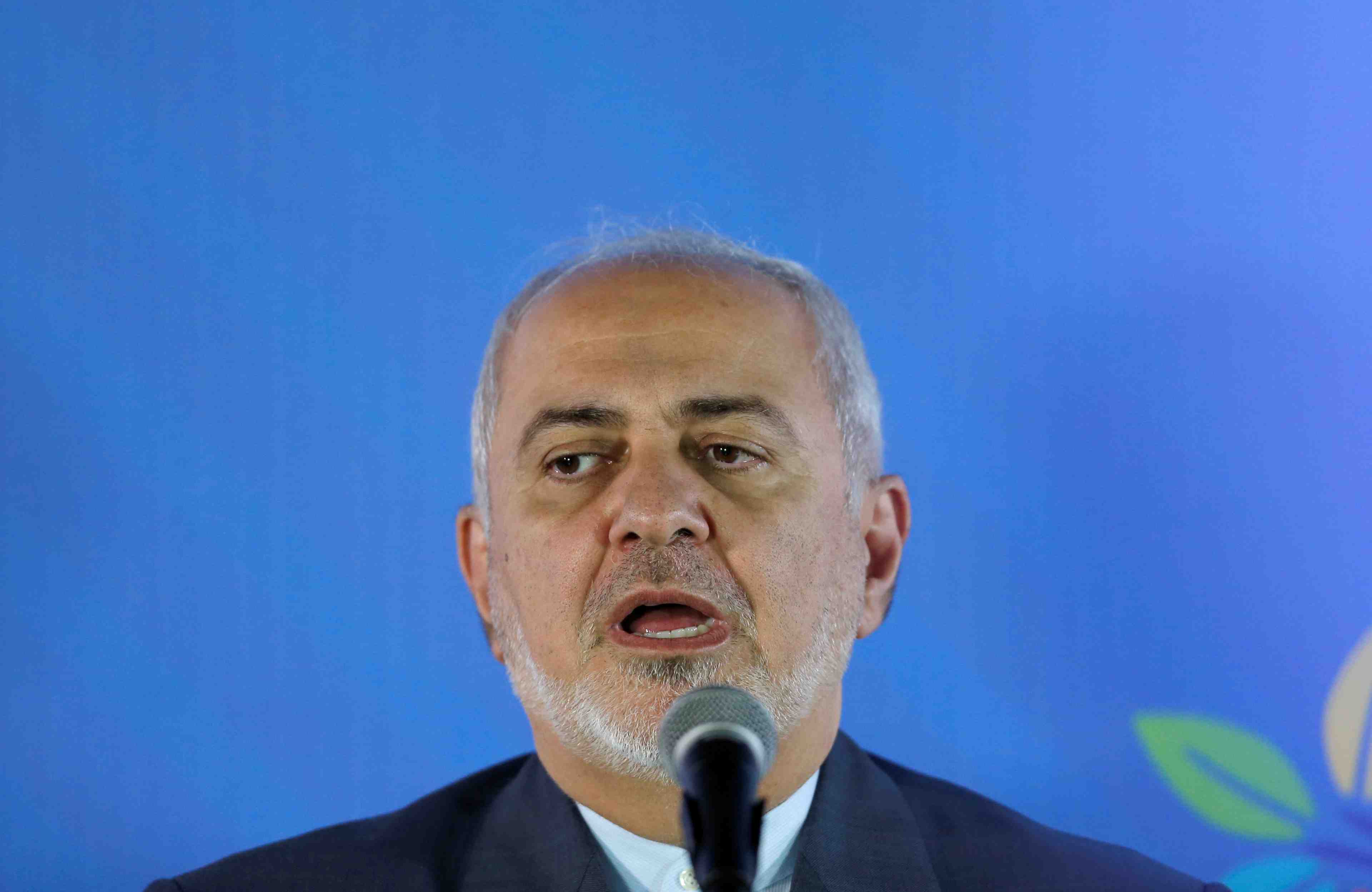 L'iran pret a se soustraire a une nouvelle serie d'engagements sur son programme nucleaire