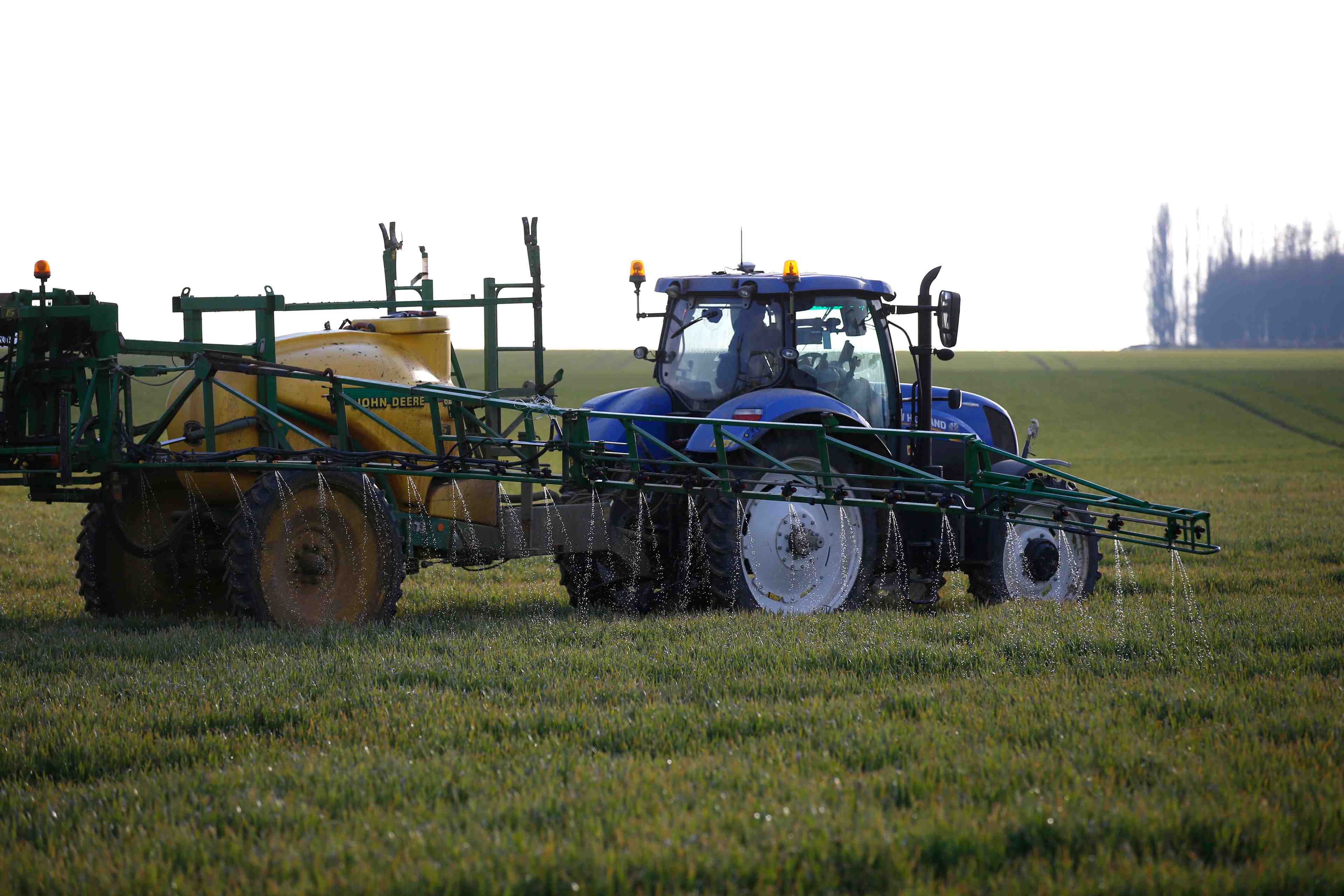 L'annulation d'un arrete anti-pesticides en delibere