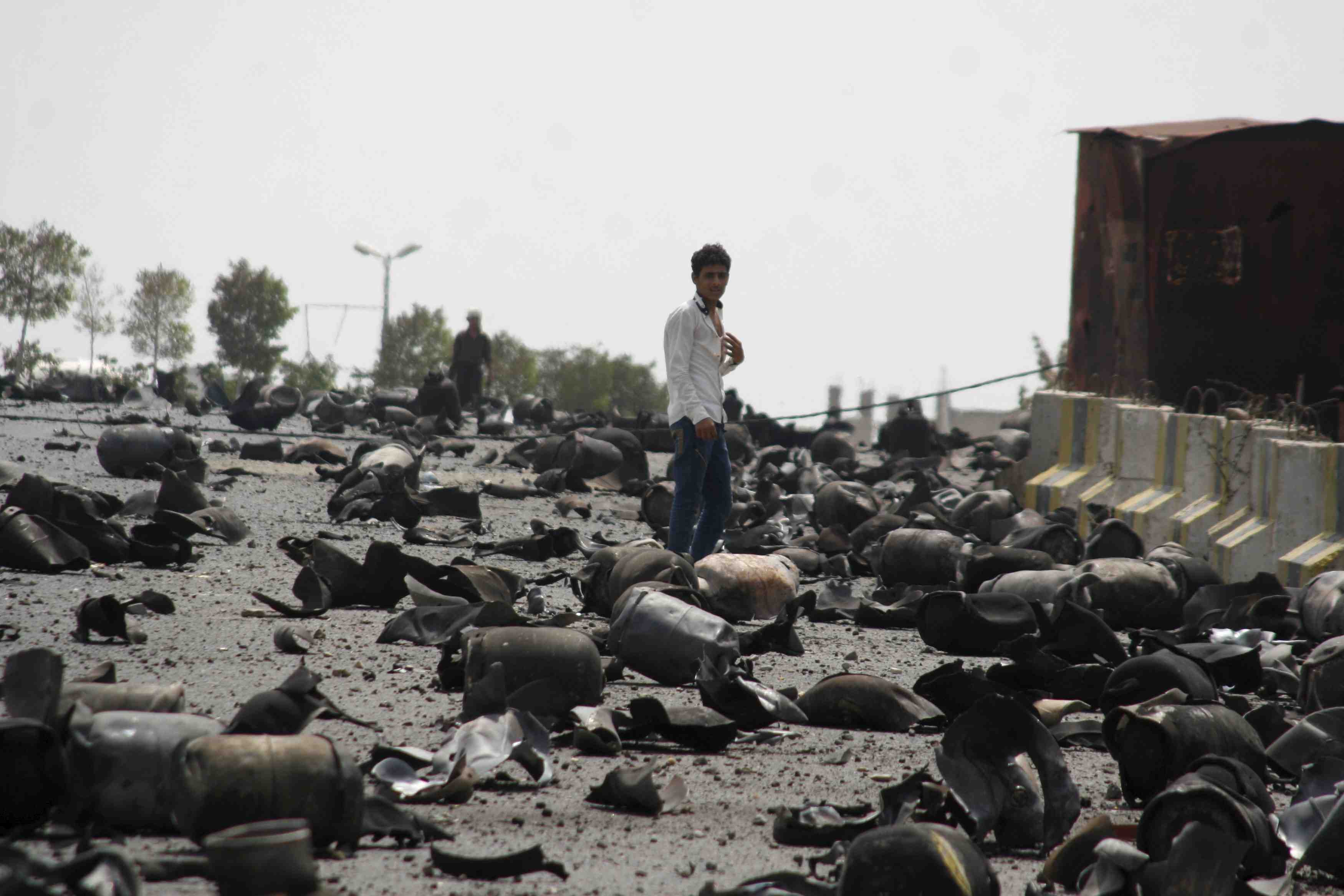 Les forces anti-houthis poursuivent leur reprise d'aden