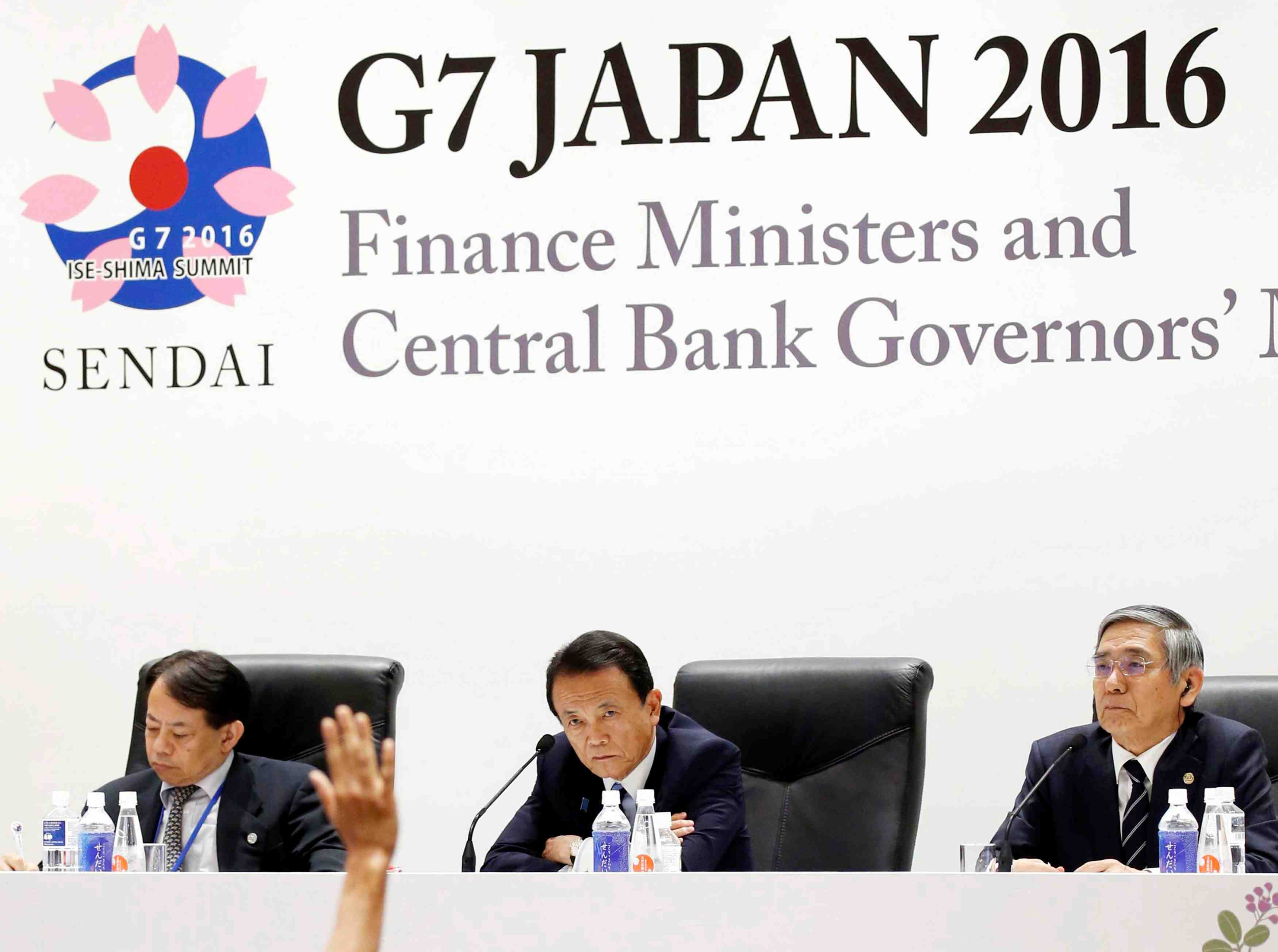 Au g7, le cours du yen occulte les autres dossiers
