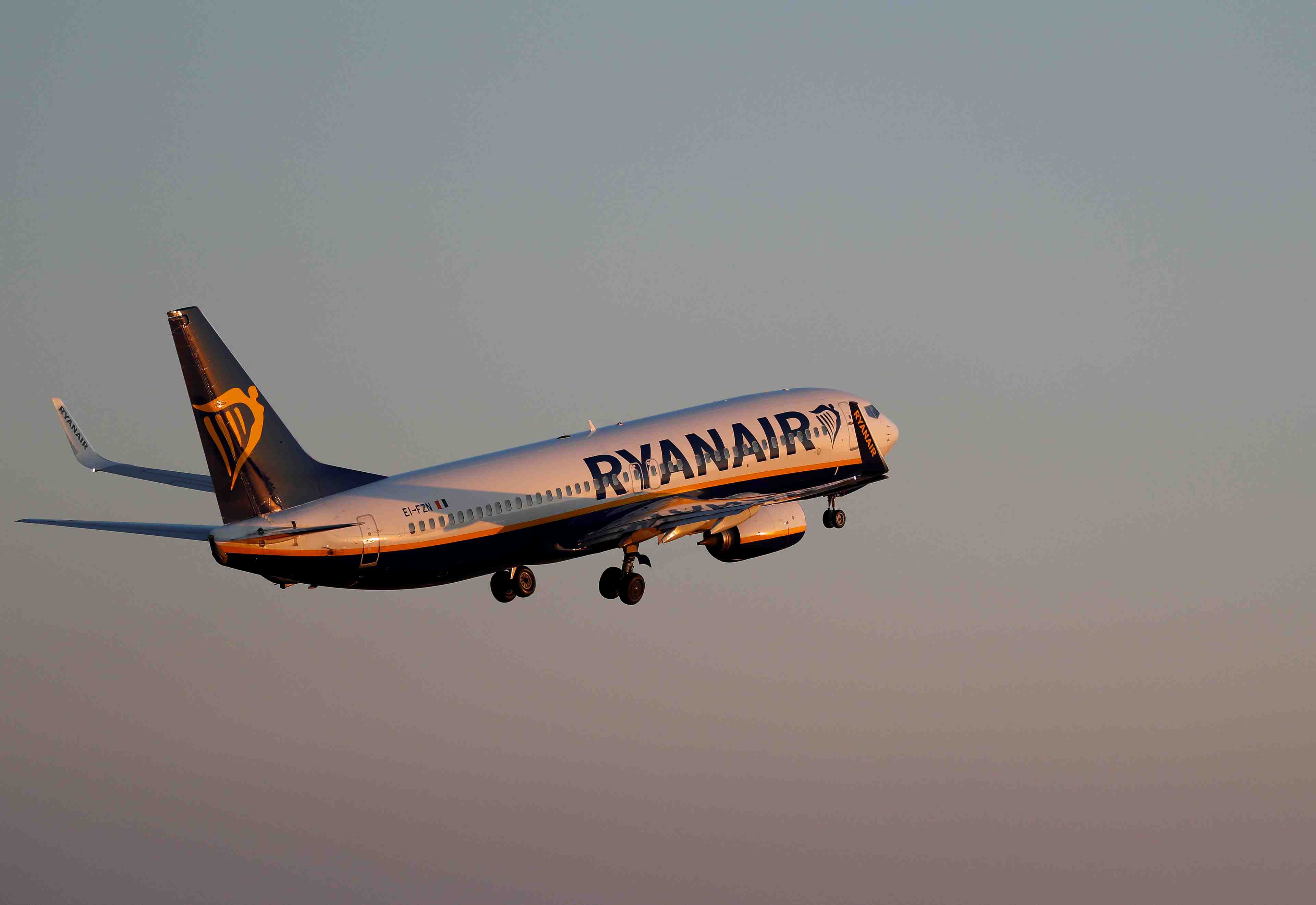 Ryanair propose une mediation a ses pilotes irlandais