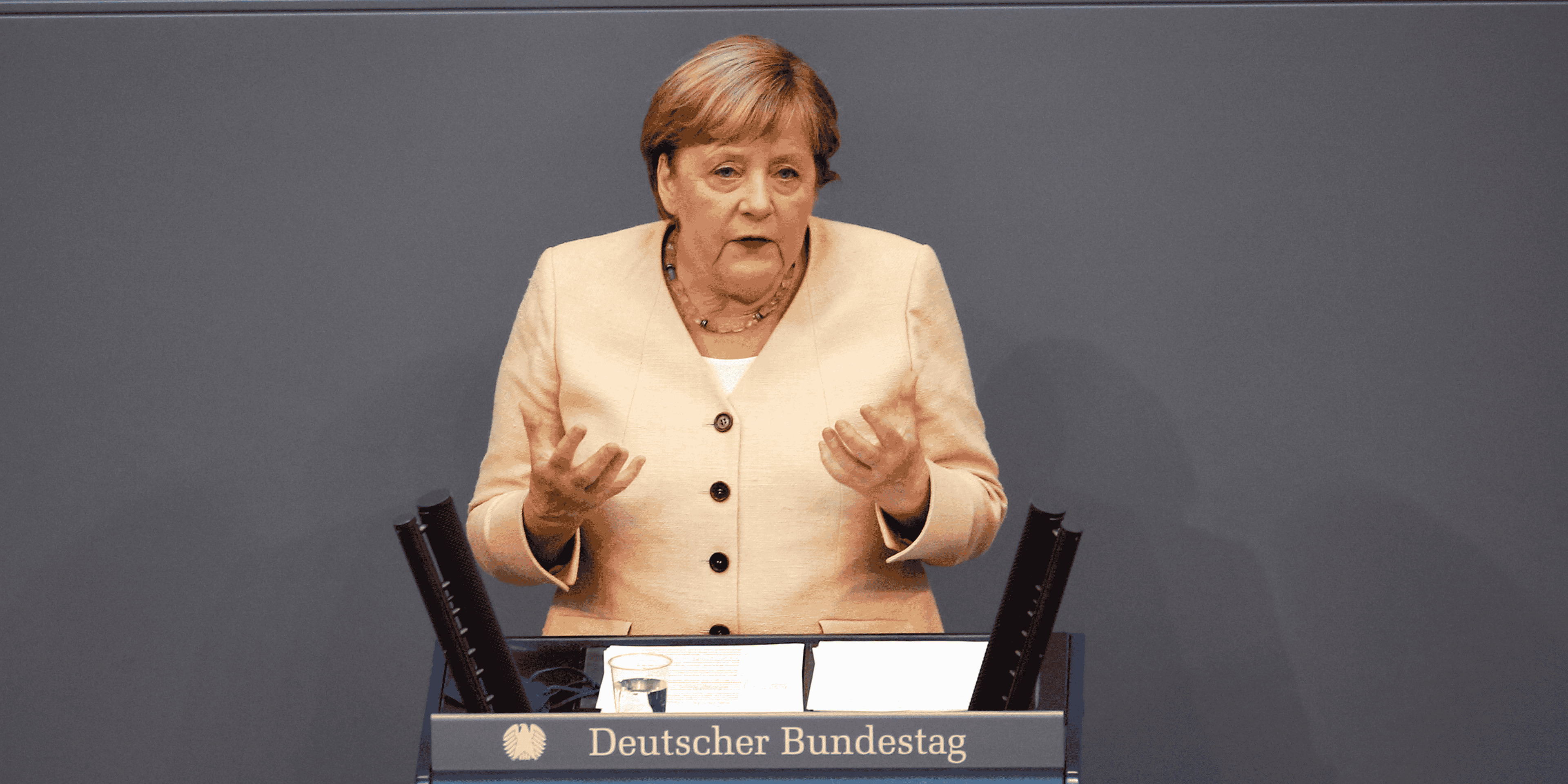 Allemagne: merkel appelle a soutenir les conservateurs, au plus bas dans les sondages
