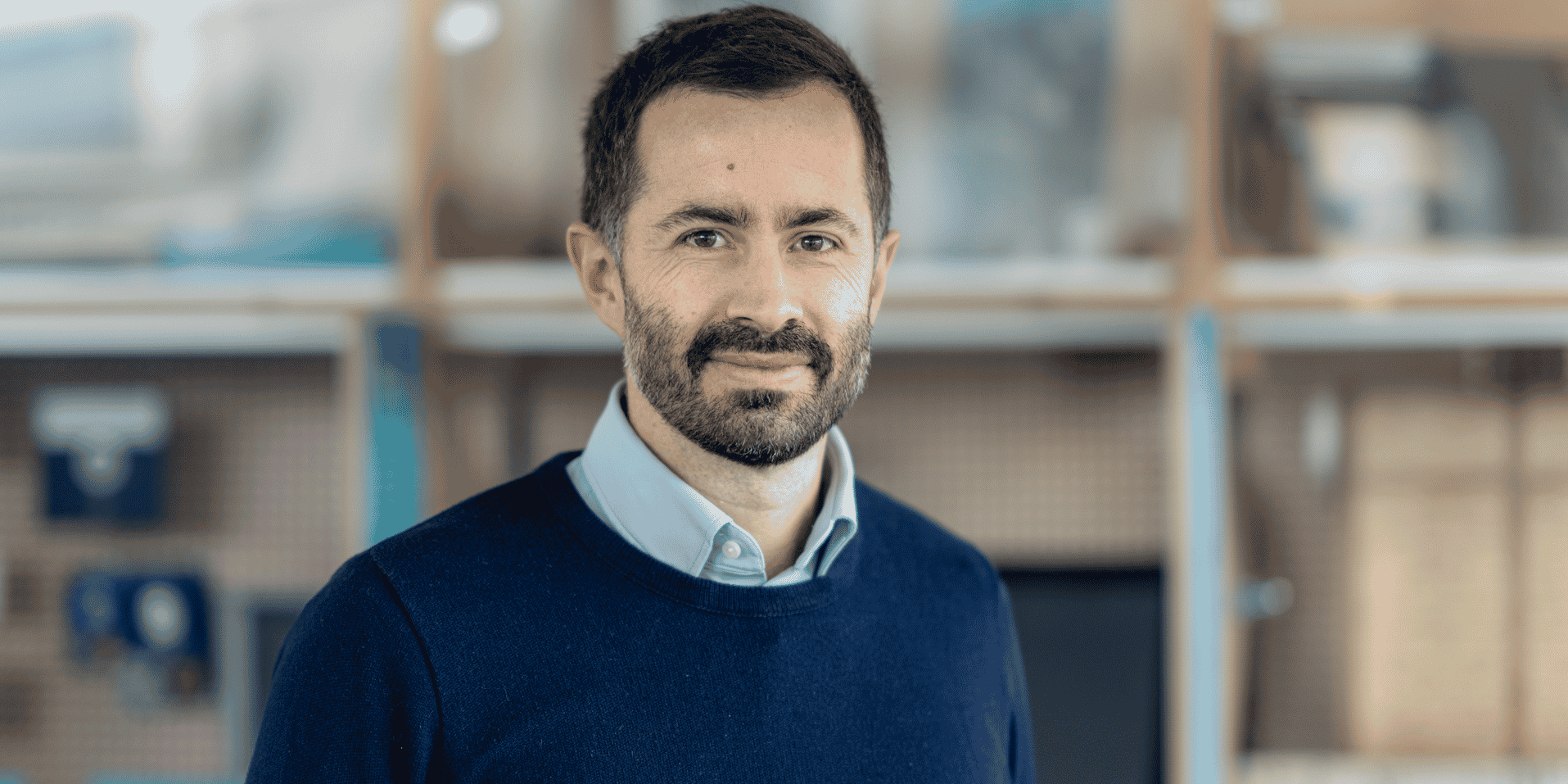 Docteur en sociologie à l'Inria et directeur scientifique du LaborIA, Yann Ferguson consacre une large partie de ses travaux à l'éthique de l'intelligence artificielle (IA) et à ses effets sociétaux.