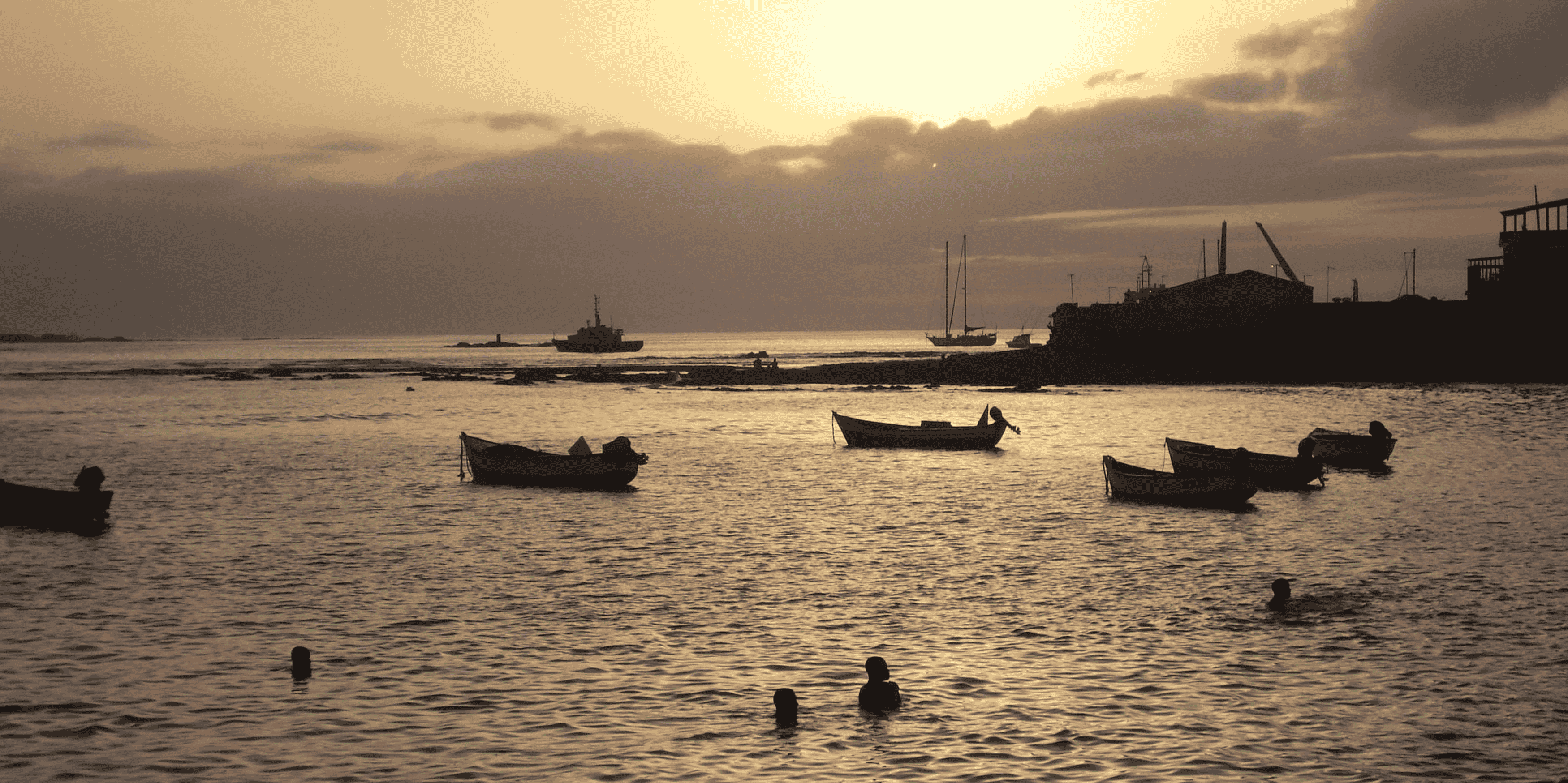 Cap-Vert Cap vert cabo verde cape port mer océan barques pêche navires