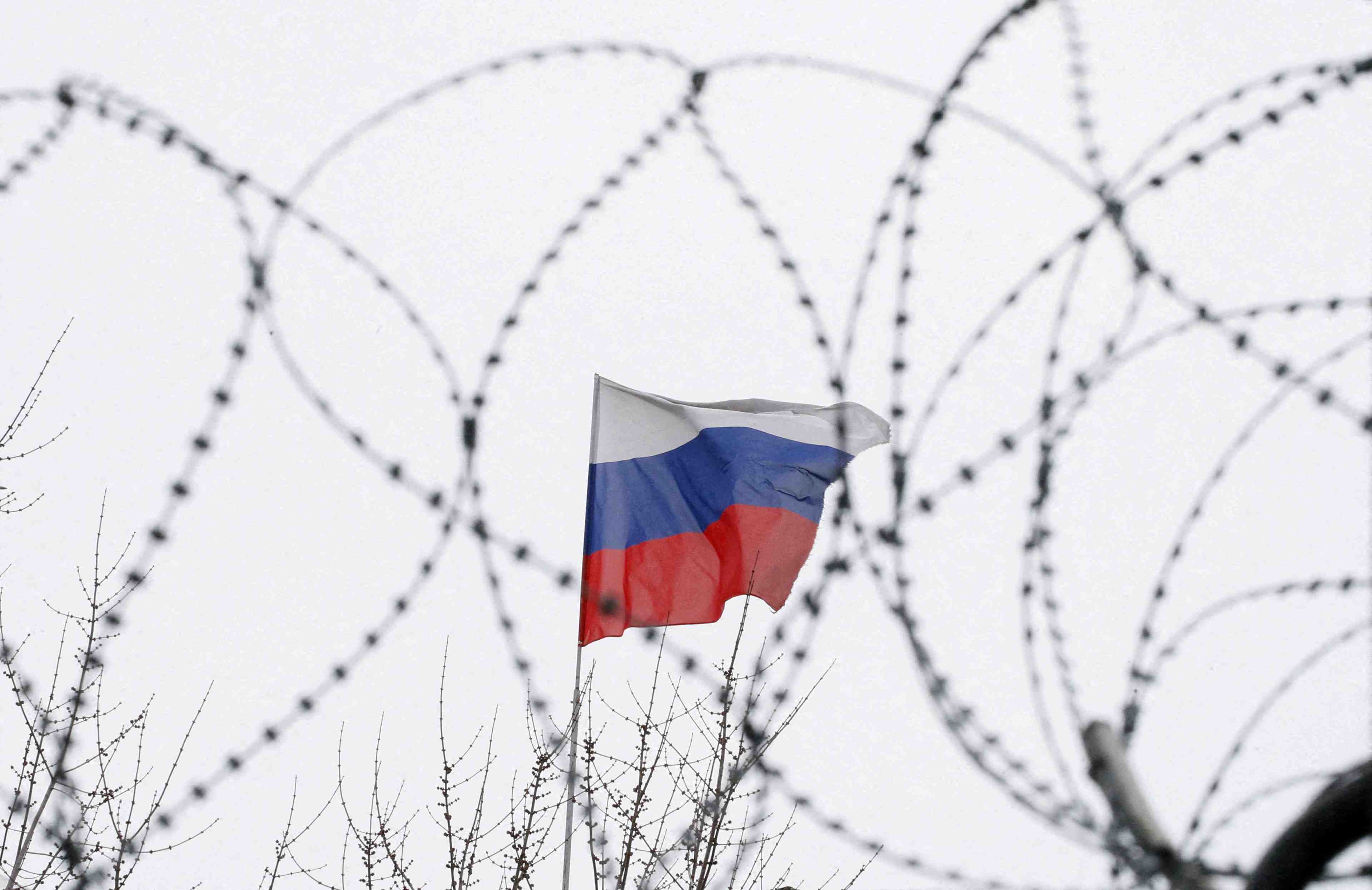 Securite: la russie invitee a des pourparlers avec l'otan a compter du 12 janvier