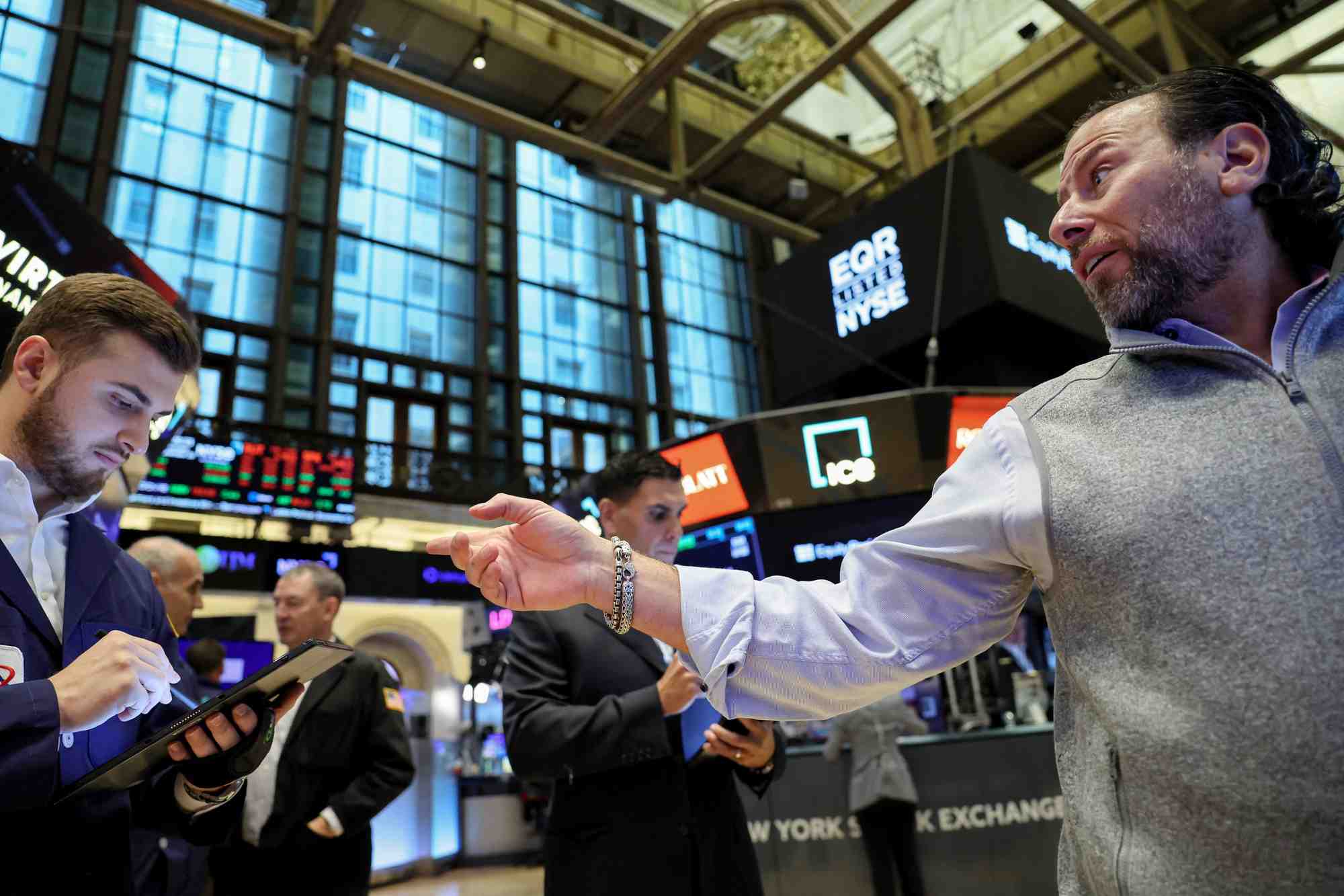 Photo de traders a la bourse de new york