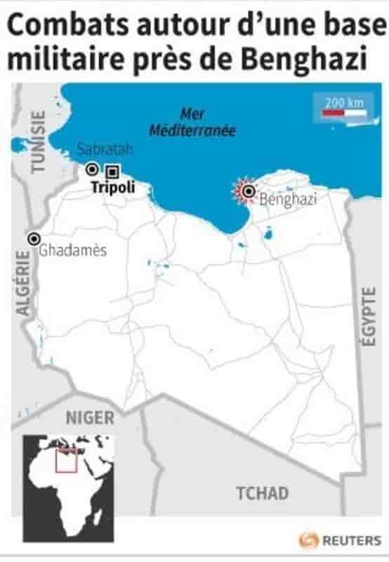 Combats autour d'une base militaire proche de Benghazi