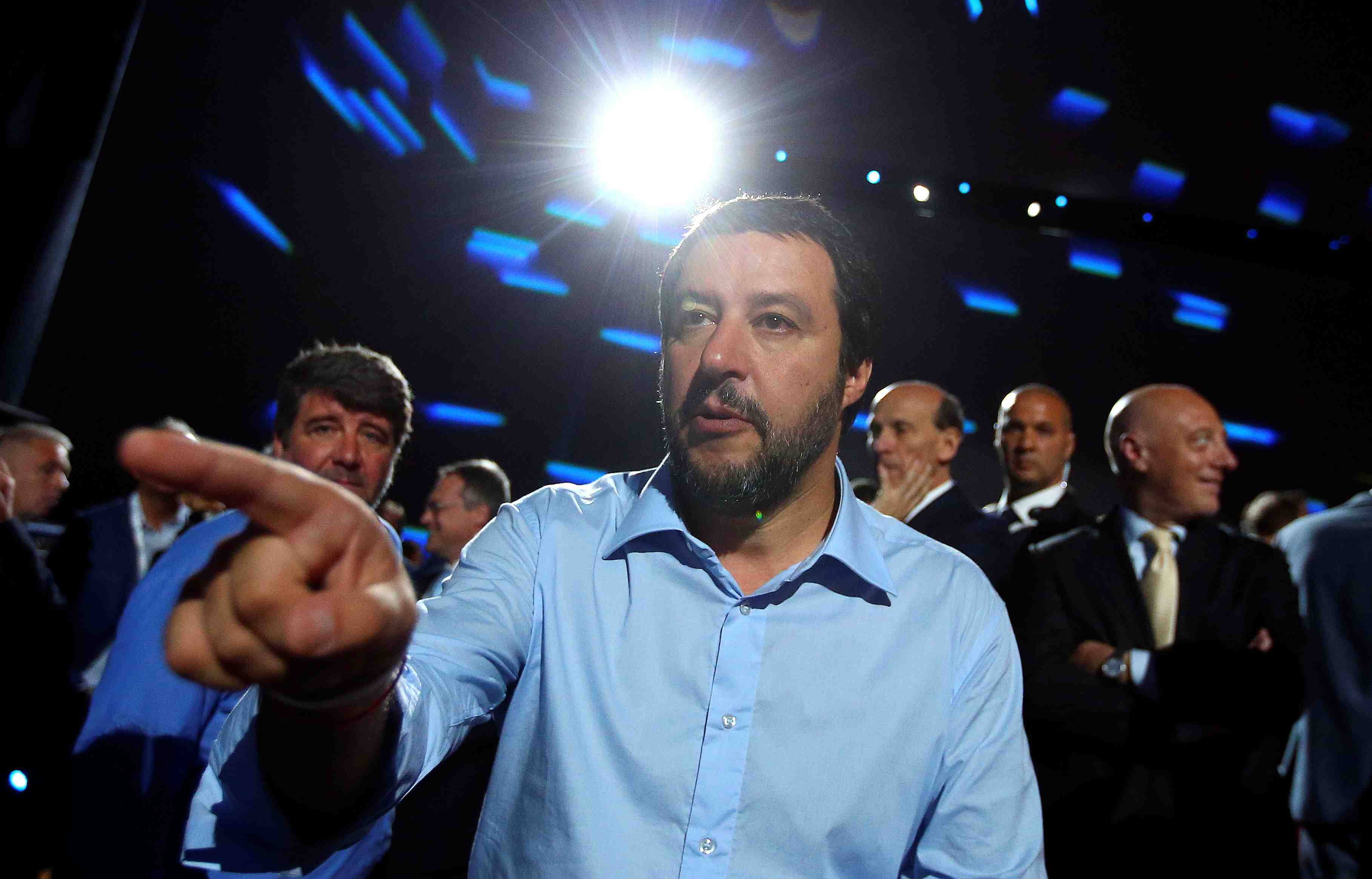 Salvini veut des centres de migrants aux frontieres sud de la libye