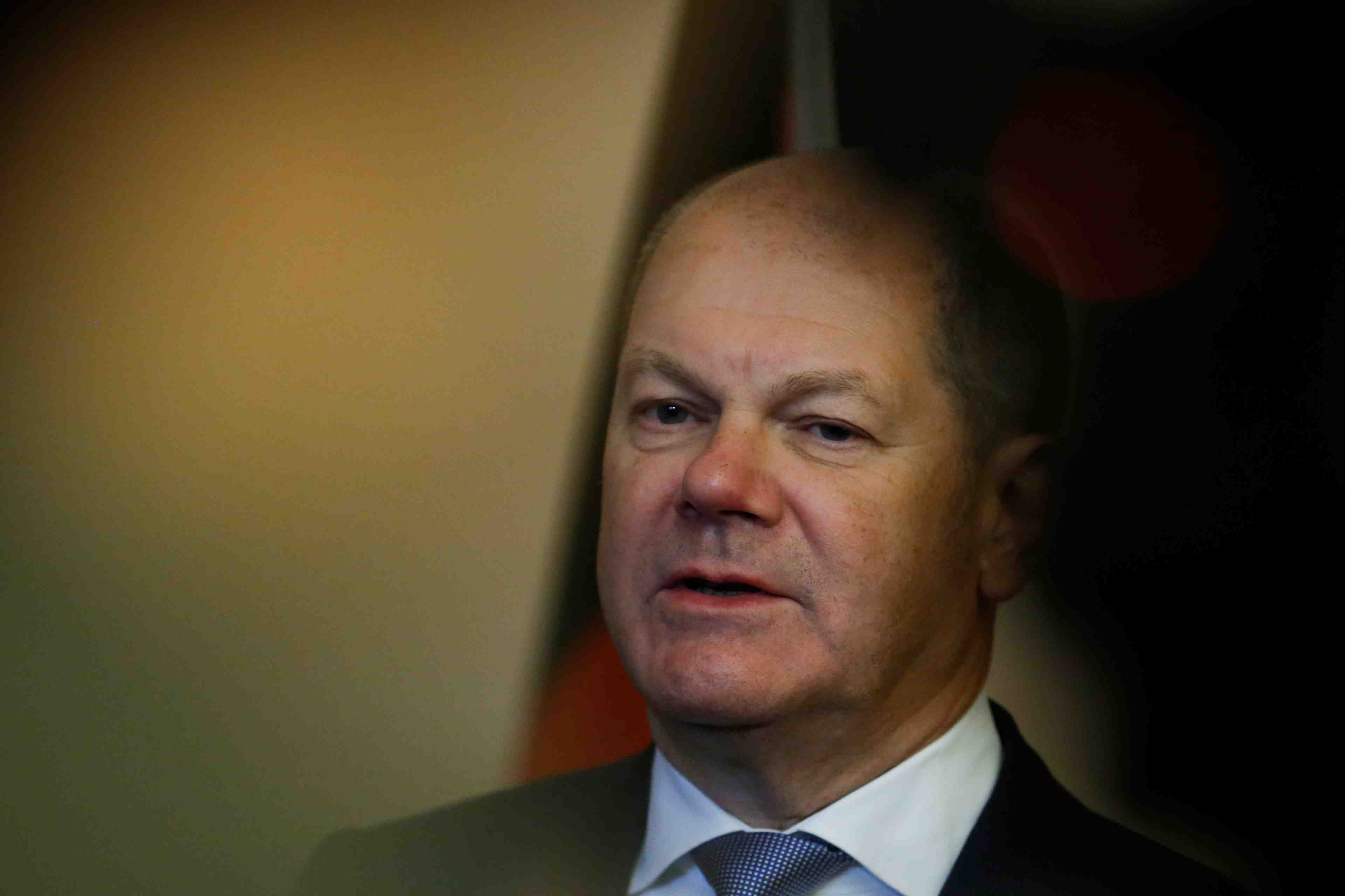 Une fusion d.bank-commerzbank, pure "speculation", dit un ministre