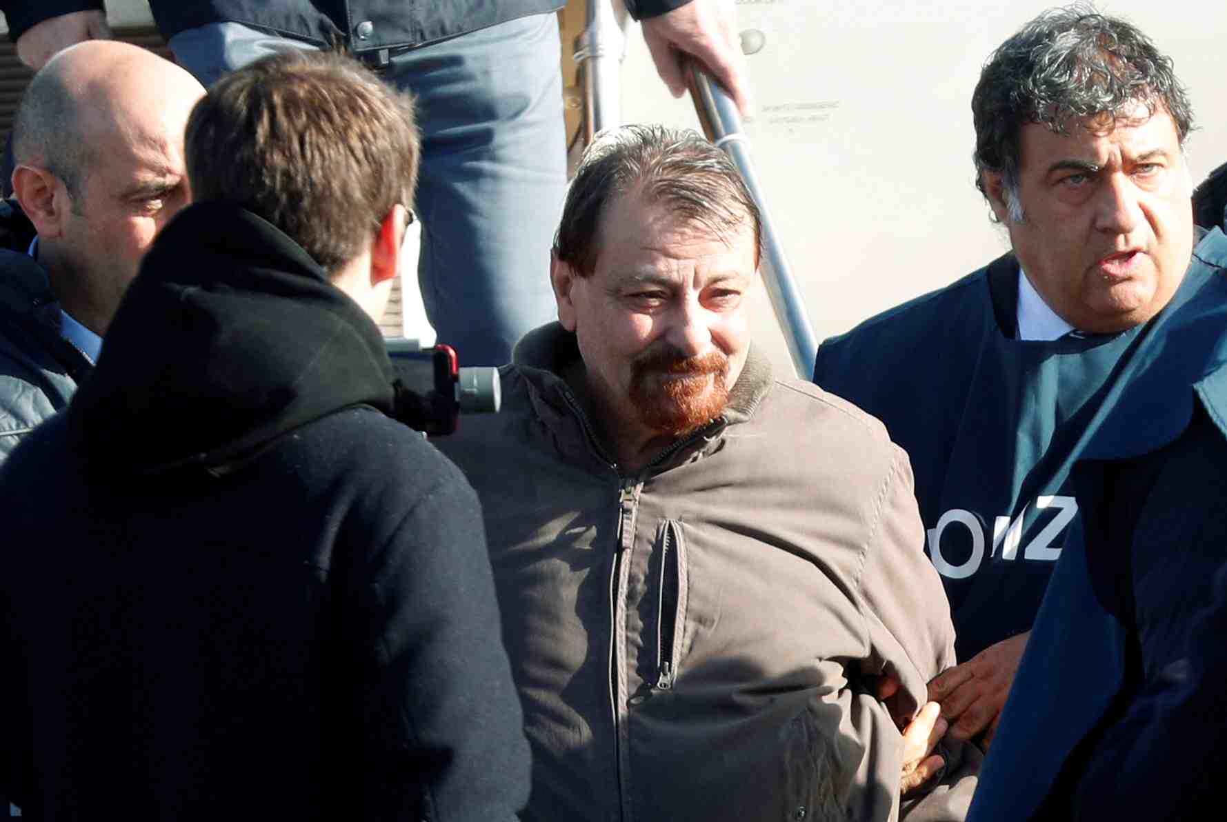 Italie: cesare battisti avoue quatre meurtres dans les annees 1970