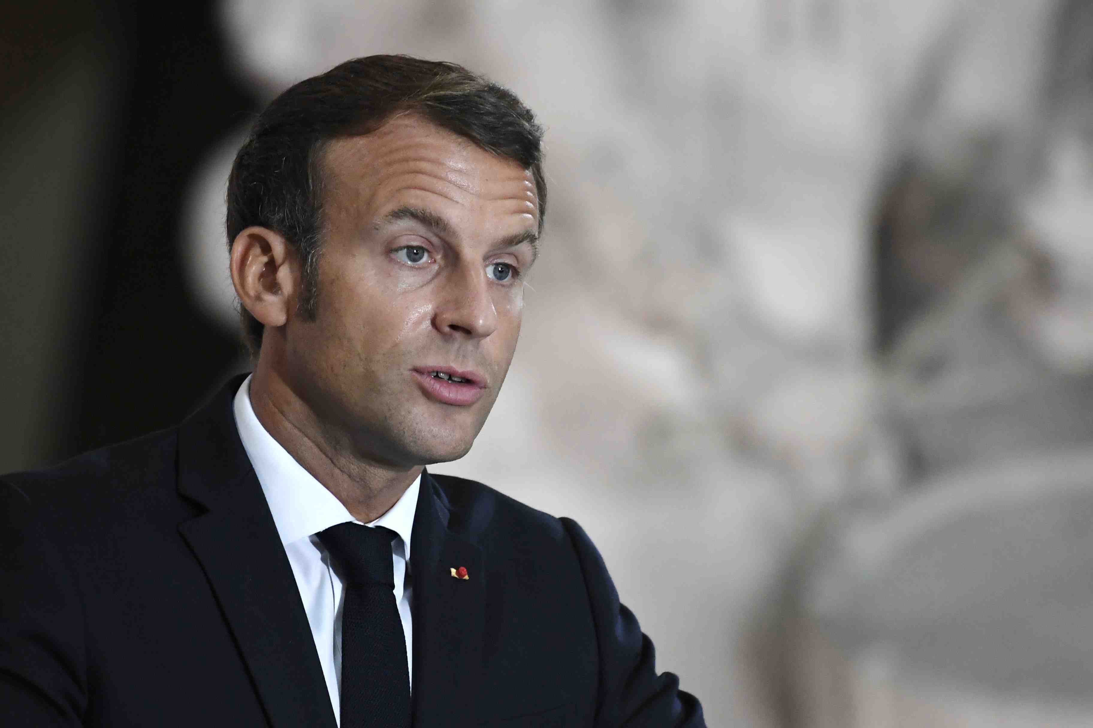 Macron et aoun discutent de la formation du gouvernement au liban