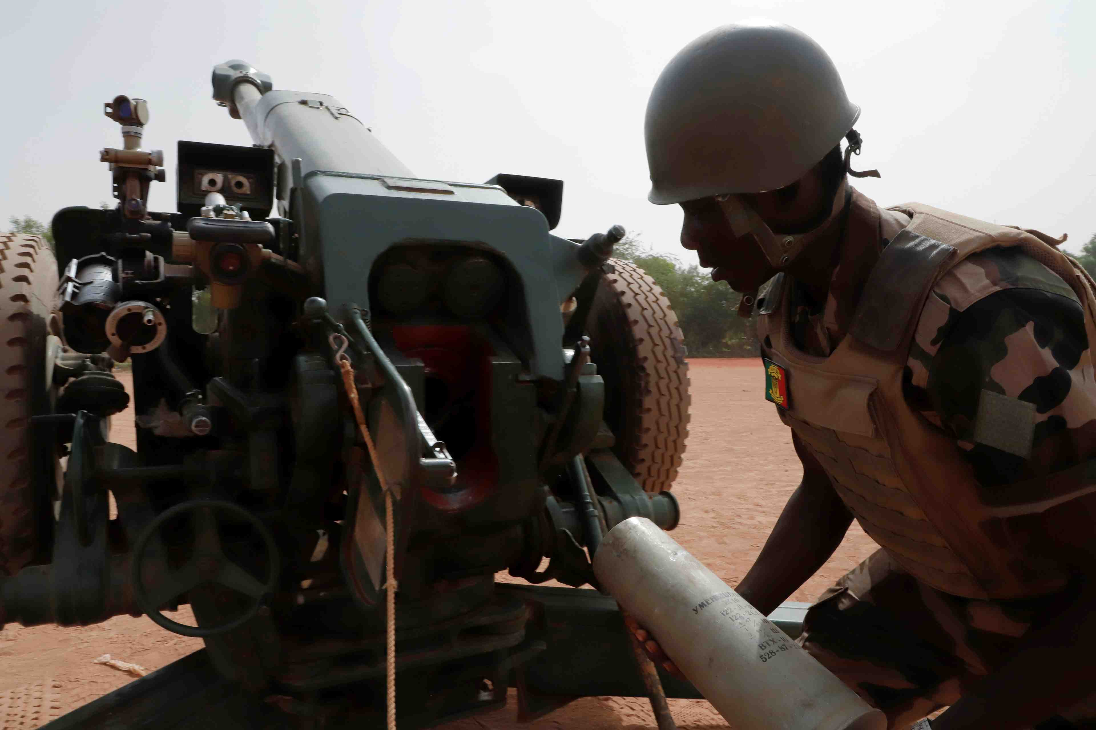 Le mali recoit quatre helicopteres et des armes de la russie