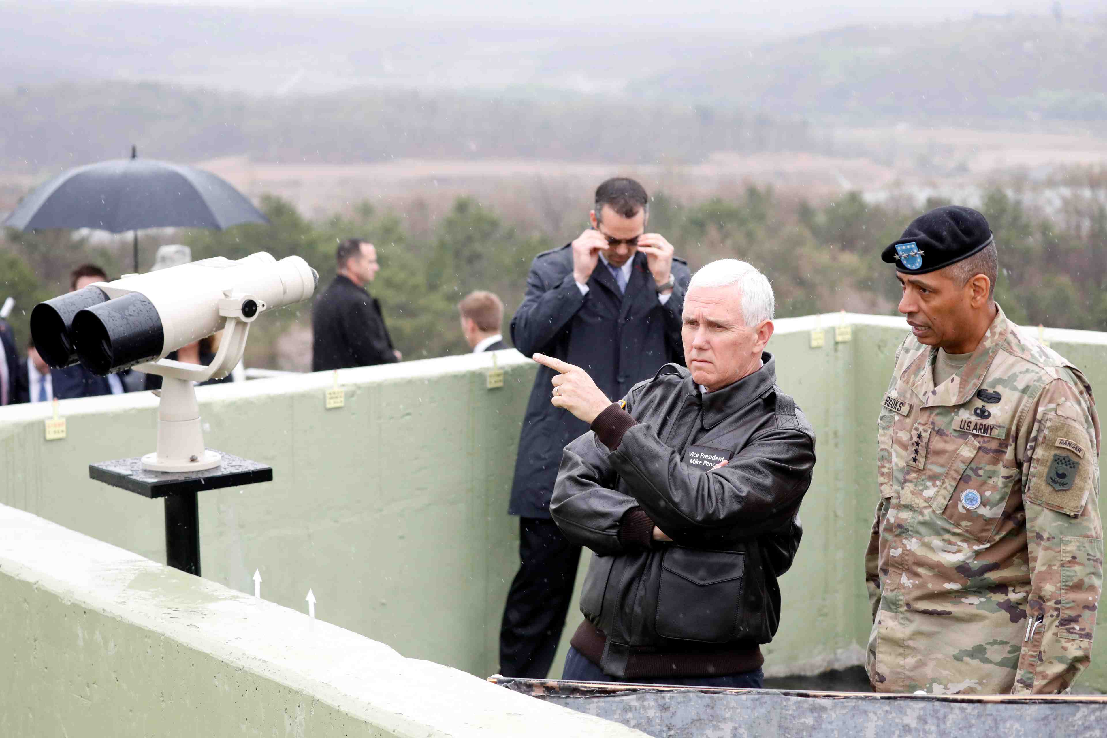 Pence juge possible une issue pacifique en coree