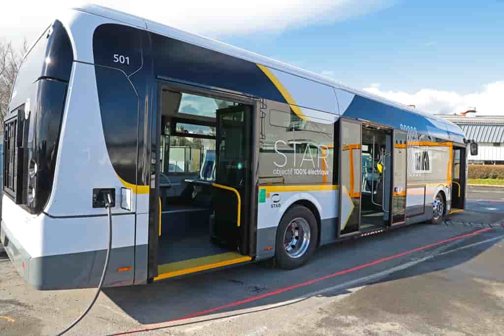 La réutilisation des batteries des bus électriques, un marché que compte exploiter la startup BAM.