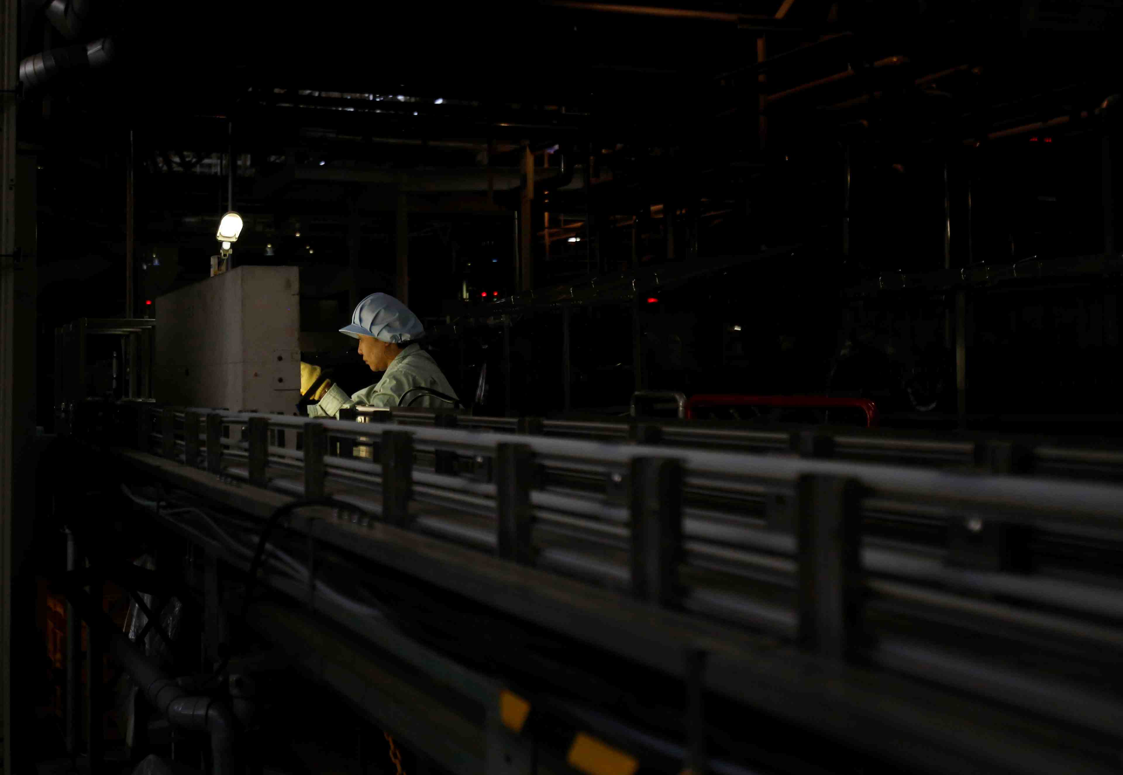 L'activite manufacturiere a accelere en novembre au japon