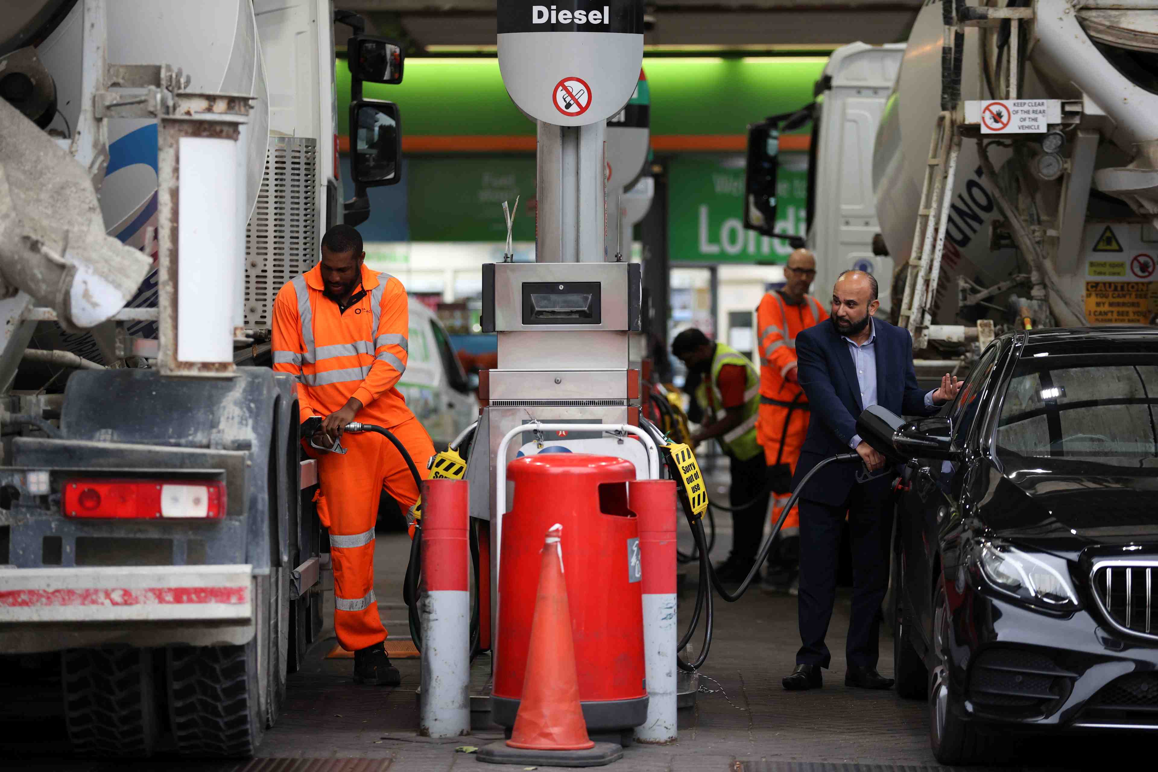 Des puces a la pompe via les ports, l'inflation s'installe