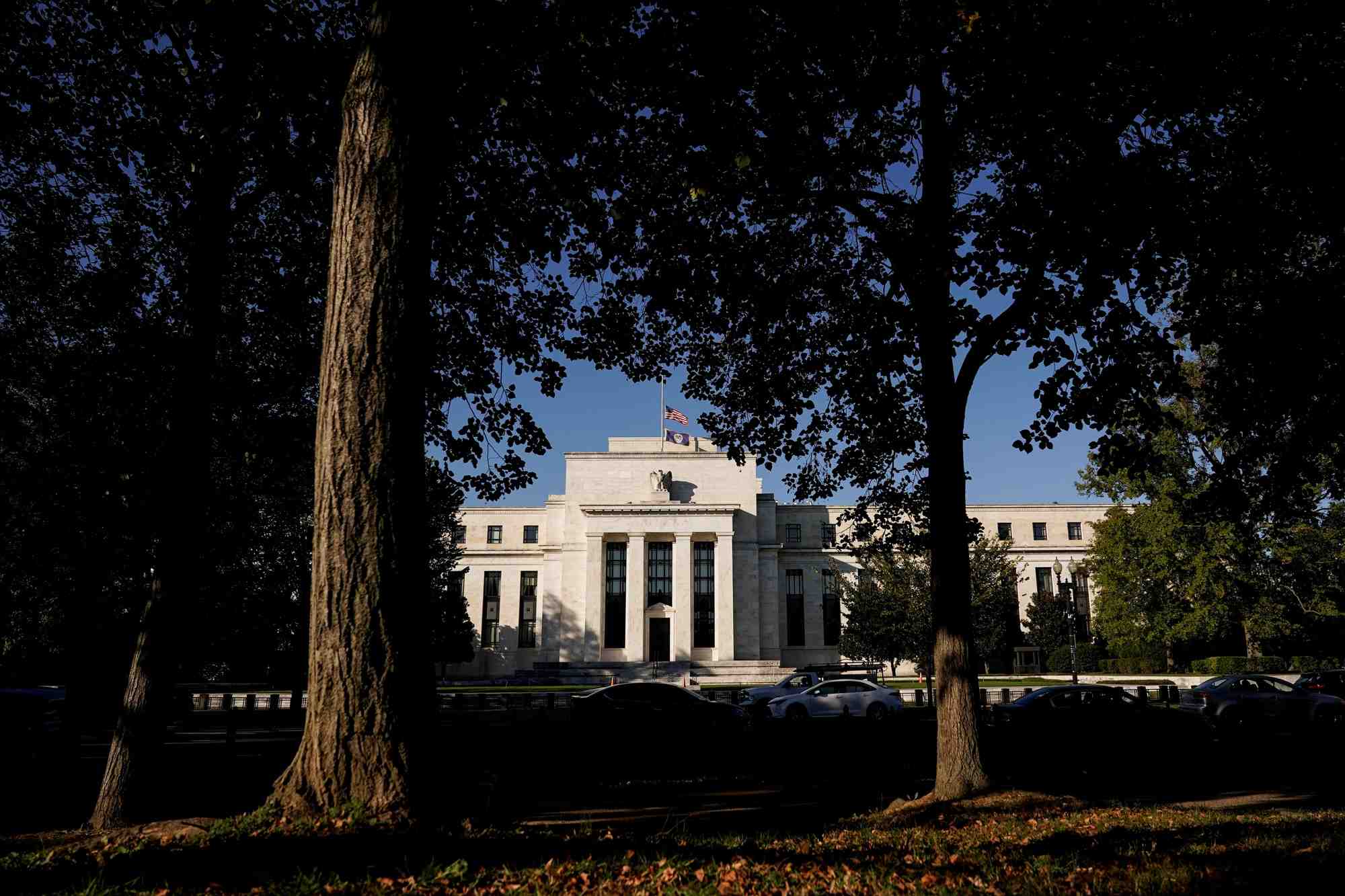 Christopher waller presse la fed d'accelerer le 'tapering' et de relever les taux