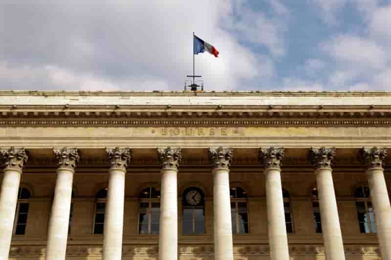 La bourse de paris debute en hausse