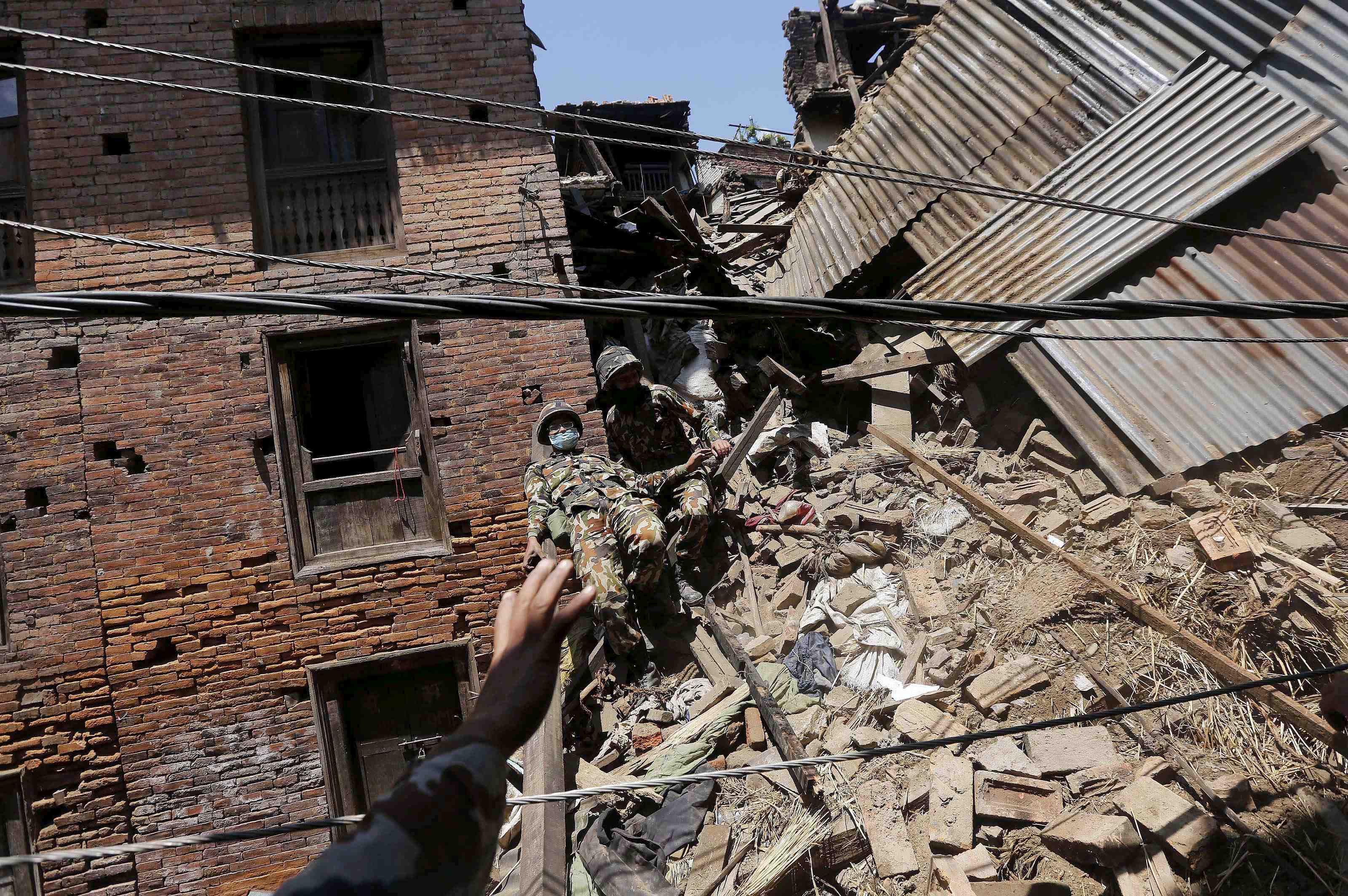 L’organisation telecoms sans frontieres se mobilise pour retablir les liaisons au nepal