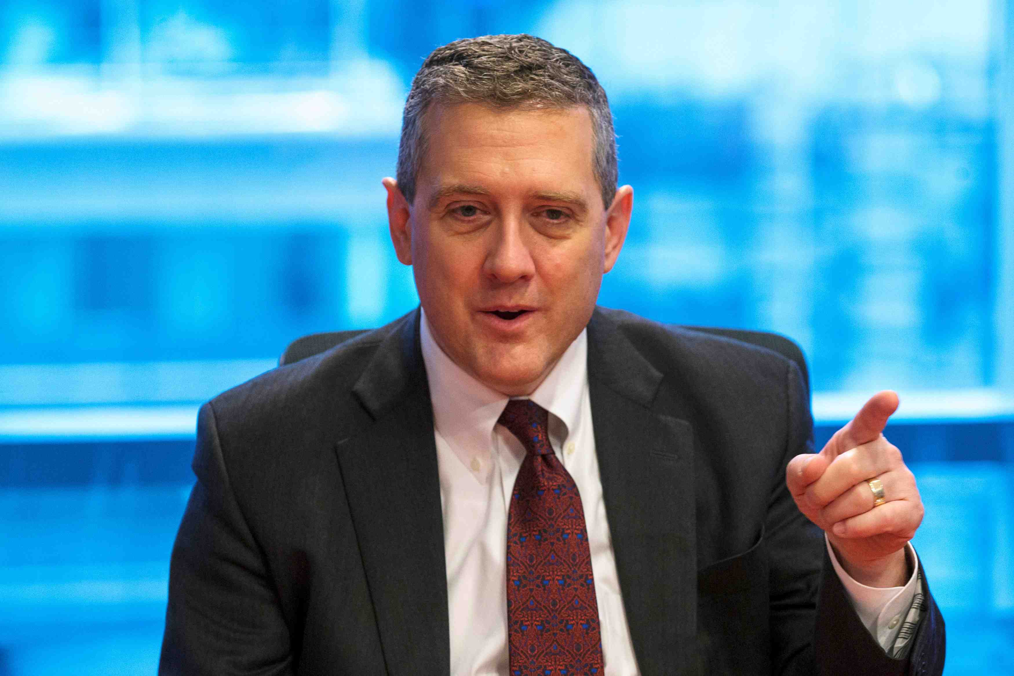 Bullard (fed) plaide la prudence sur les taux