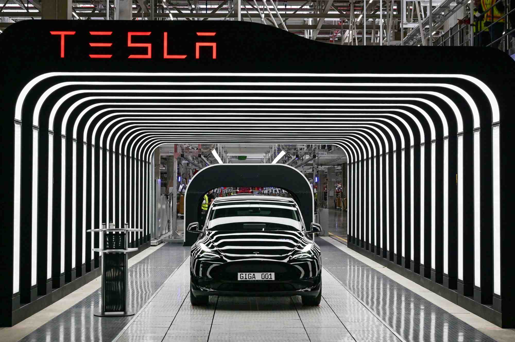 De nouvelles règles sont entrées en vigueur cette année, restreignant les matériaux d'origine chinoise autorisés dans les batteries, pour les véhicules électriques admissibles à des crédits d'impôt pouvant aller jusqu'à 7.500 dollars.
