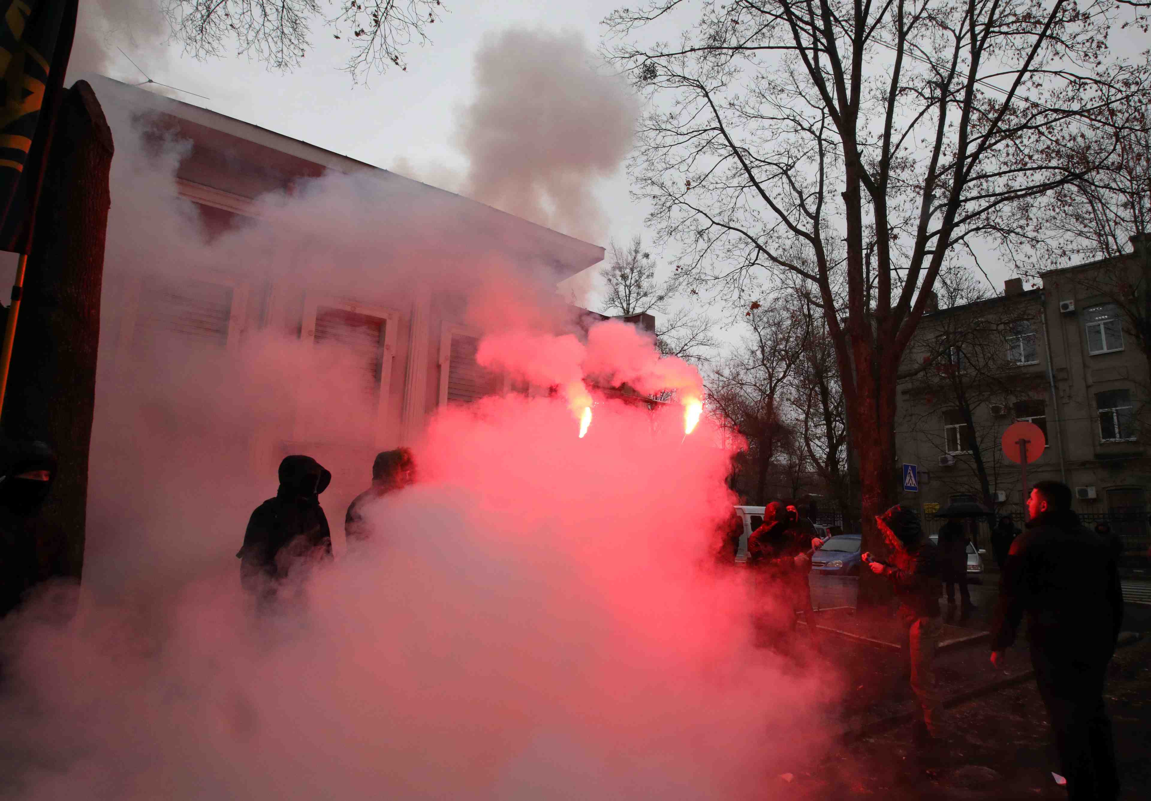 Manifestation de protestation devant le consulat russe de kharkiv