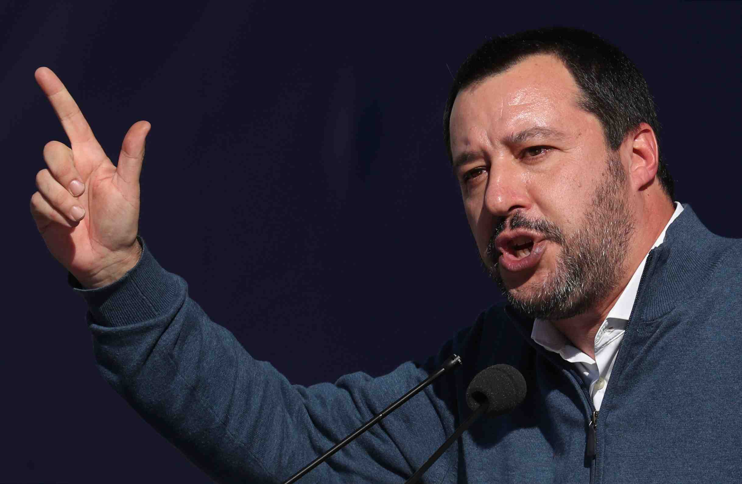 Paris juge "inacceptables" les declarations anti-macron de salvini
