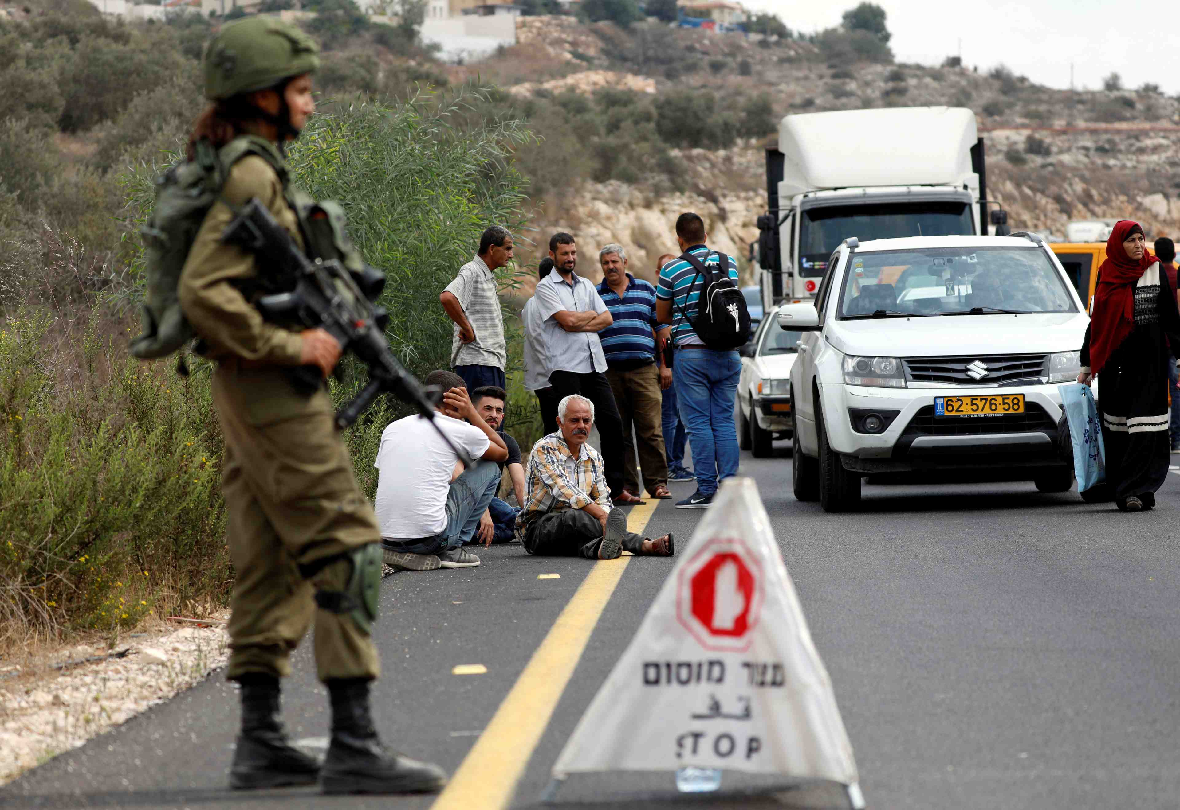 Un palestinien tue deux israeliens en cisjordanie-armee