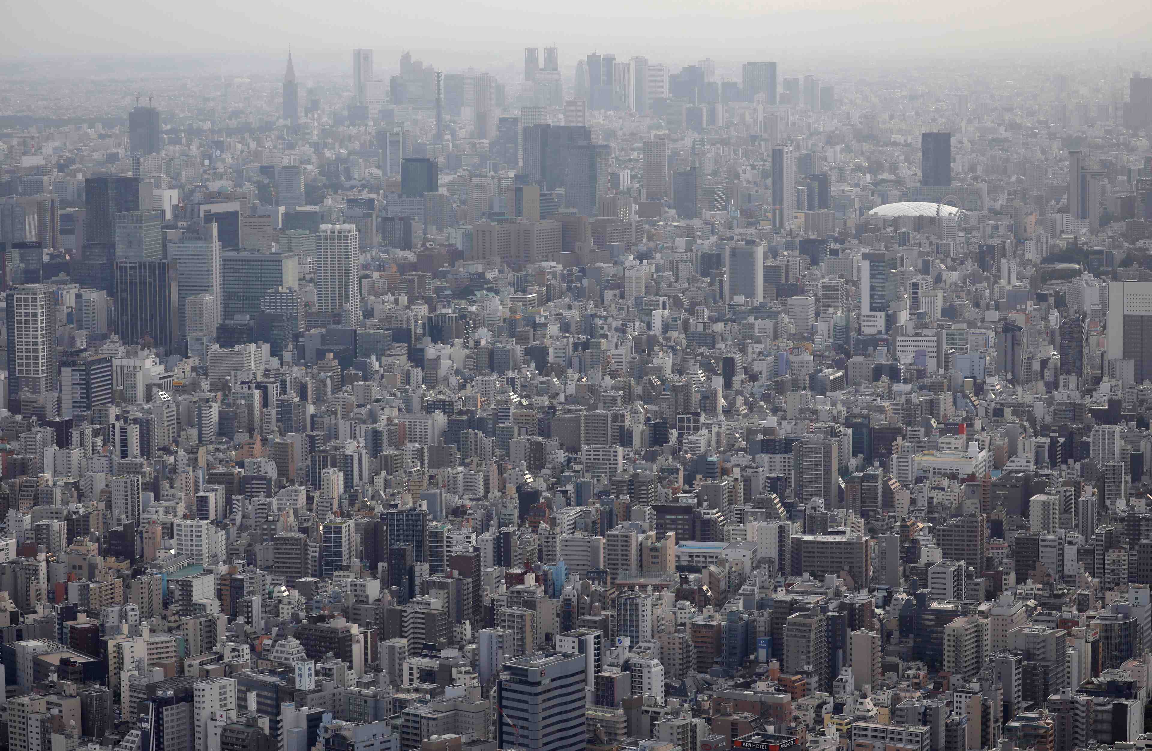 Le japon en etat d'alerte avant l'arrivee d'un typhon