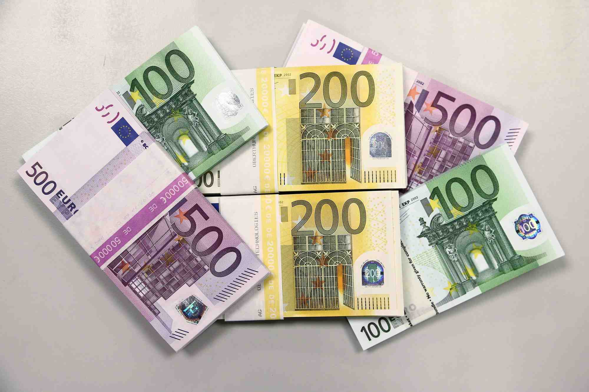 Des billets de banque en euros sont presentes a la banque nationale croate a zagreb
