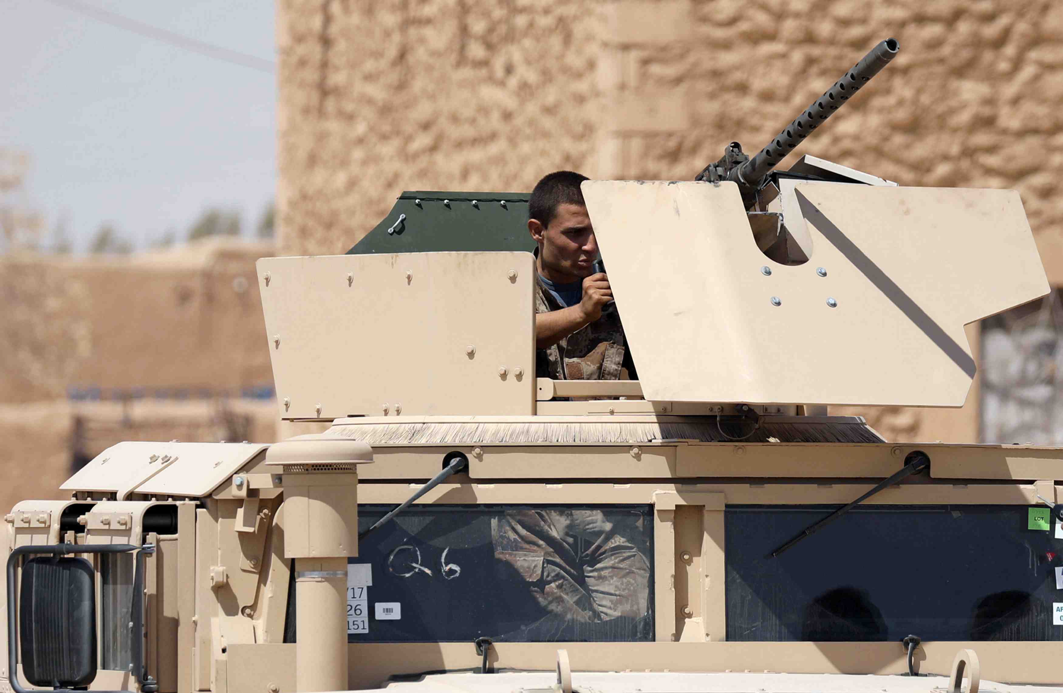 Les fds lancent une offensive contre l'ei dans l'est de la syrie