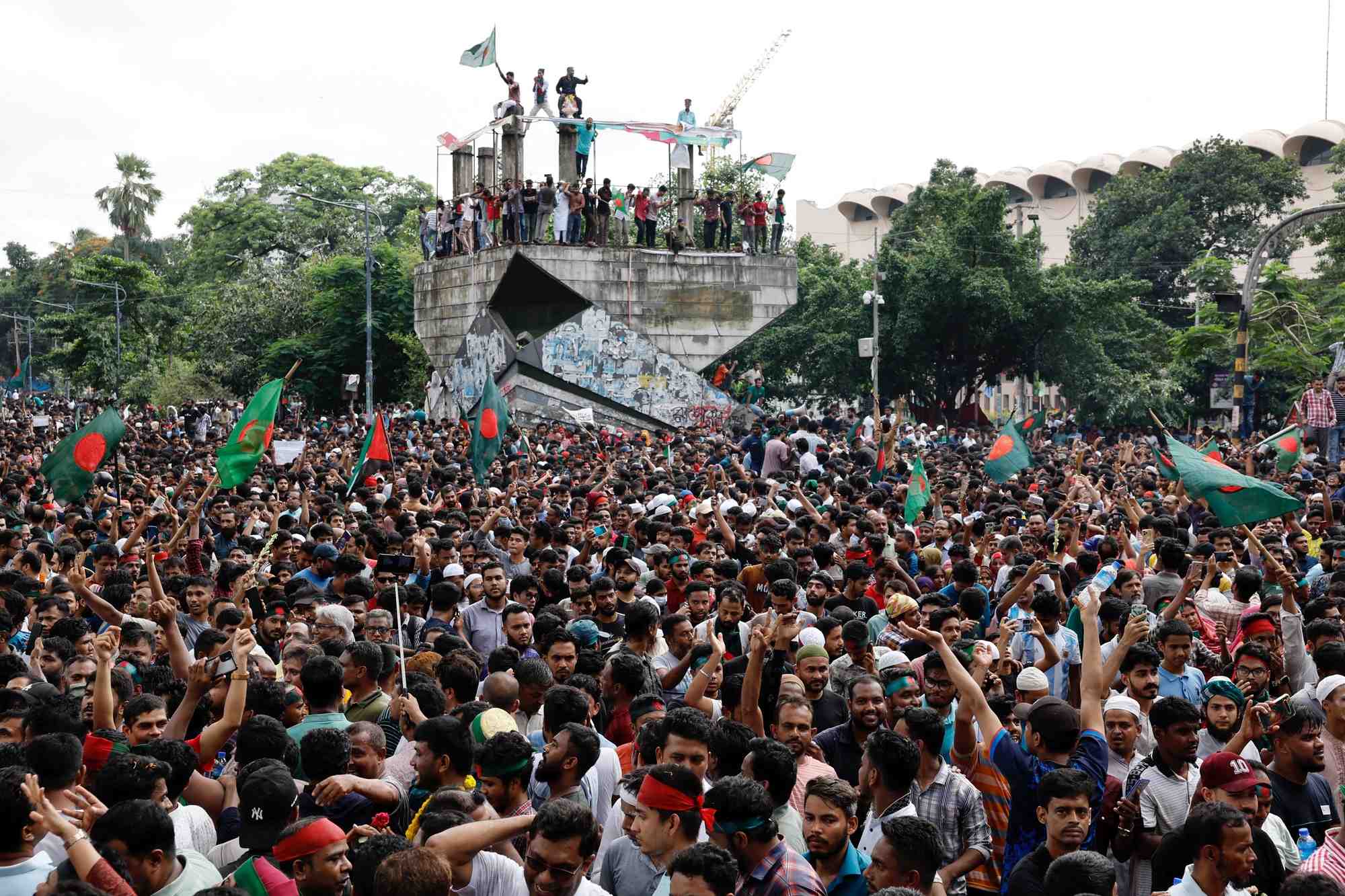 Les manifestations au Bangladesh ont commencé début juillet après la réintroduction d'un régime réservant près d'un tiers des emplois dans la fonction publique aux descendants d'anciens combattants de la guerre d'indépendance.