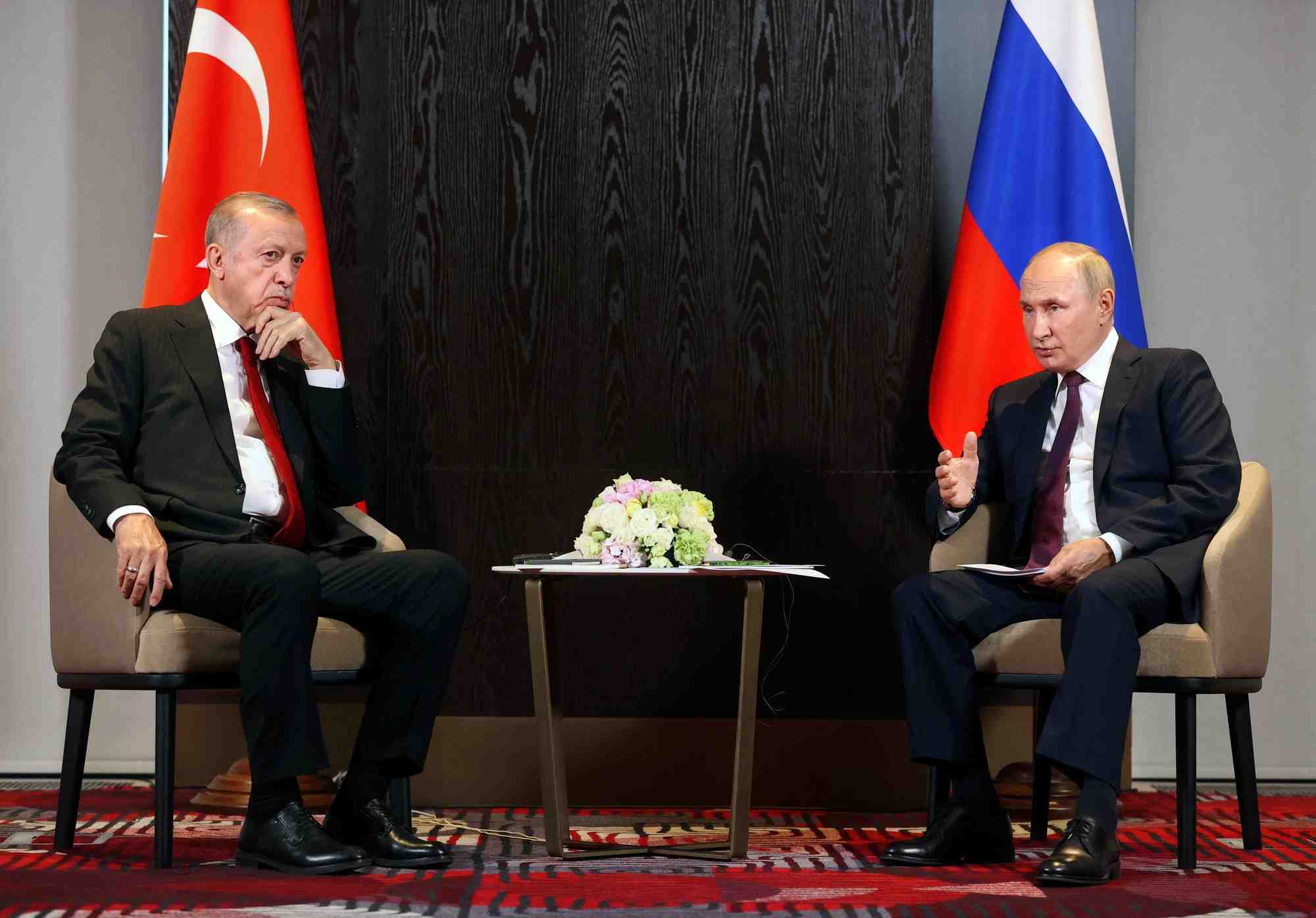 Vladimir poutine et tayyip erdogan lors du sommet de l'organisation de cooperation de shanghai (ocs)
