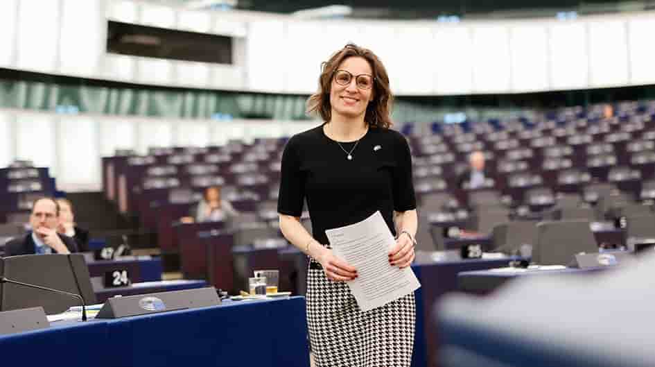 Jessika Roswall, commissaire européenne à l'Environnement, à l'Eau et à l'Économie circulaire compétitive, au Parlement européen, à Strasbourg, en mars 2023.