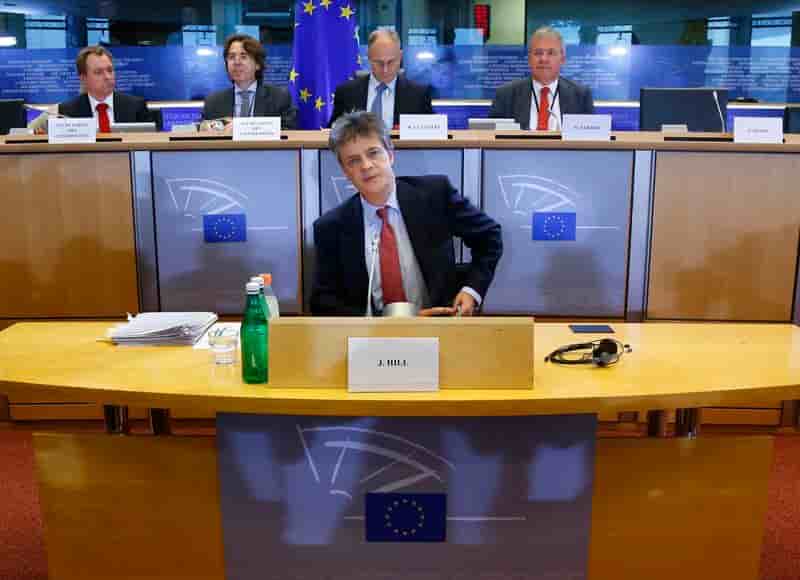 Le commissaire britannique Jordan Hill reconvoqué par le Parlement