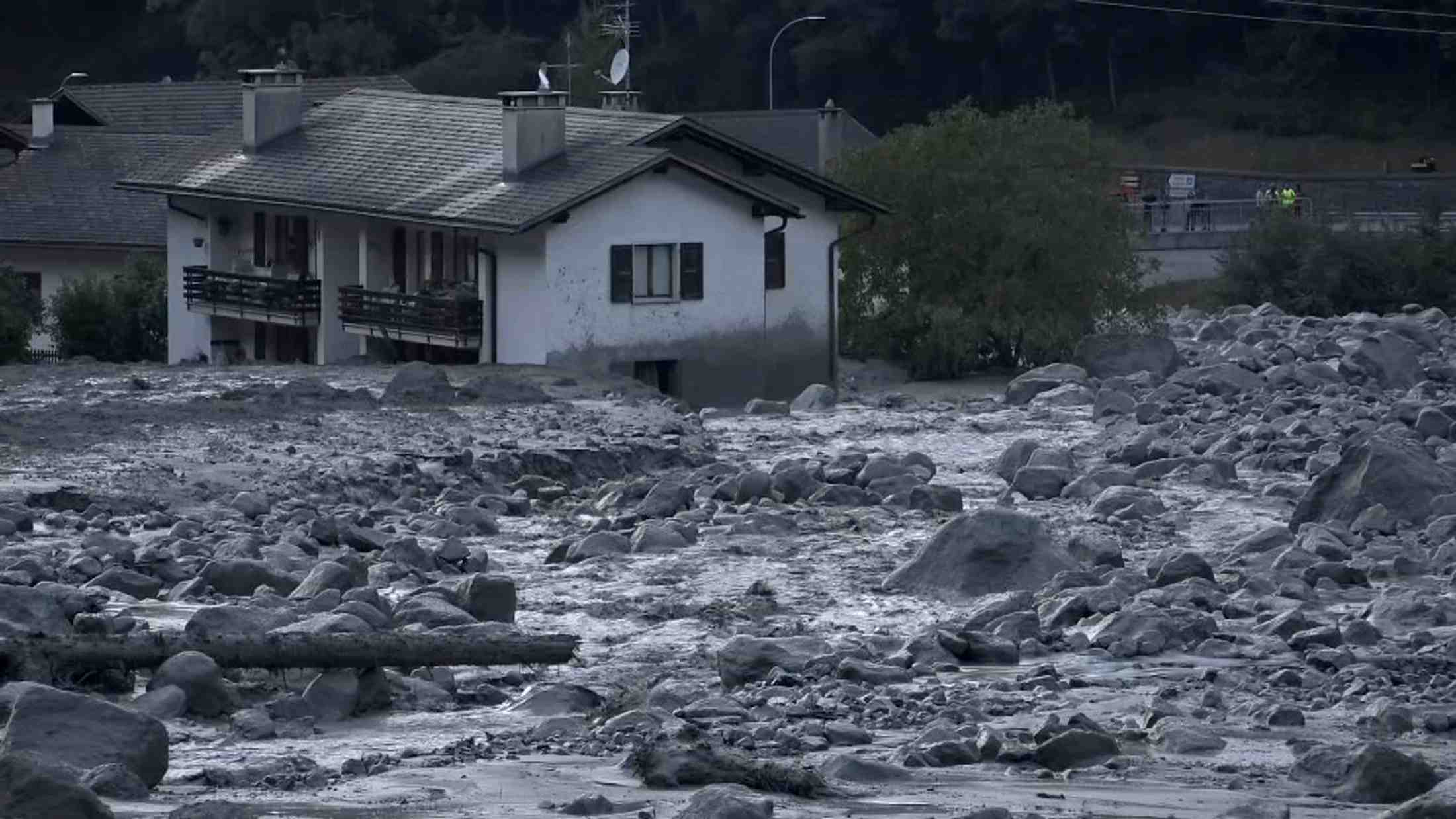 Nouveau glissement de terrain dans une vallee suisse