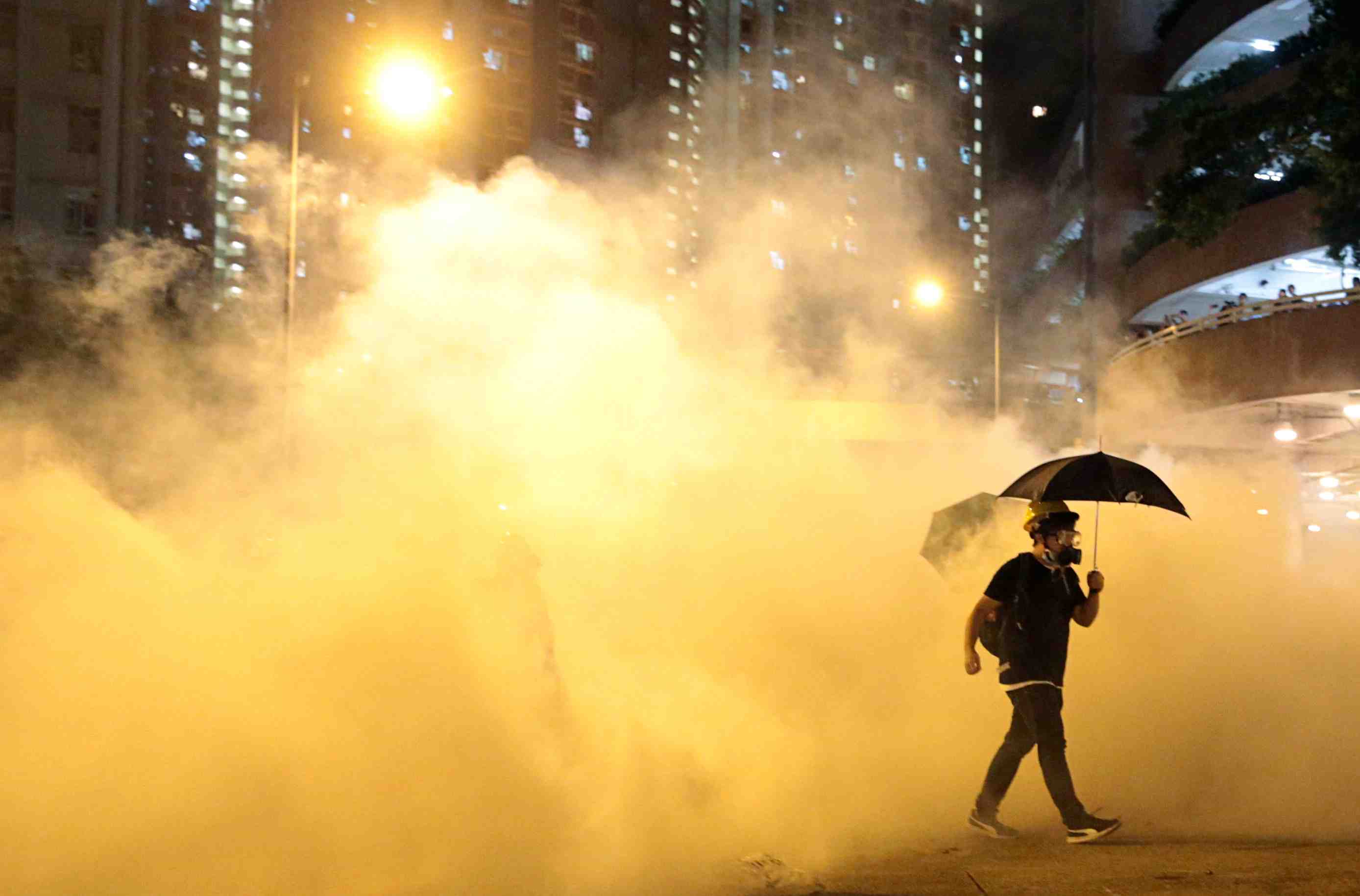 Hong kong-nouvelles manifestations prevues, l'aeroport sous surveillance